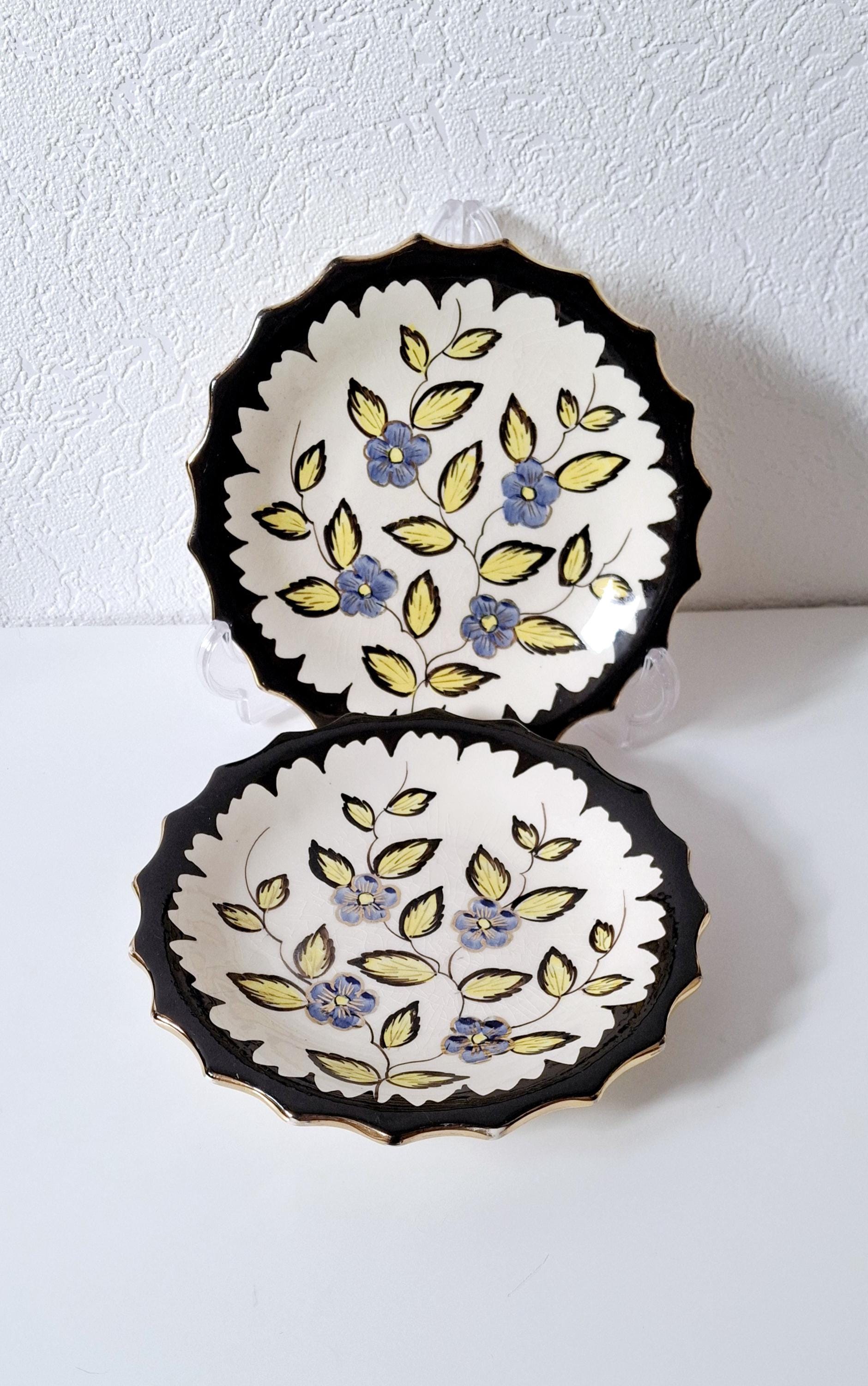 Vintage Diana Gouda decorative plates with gold detailing