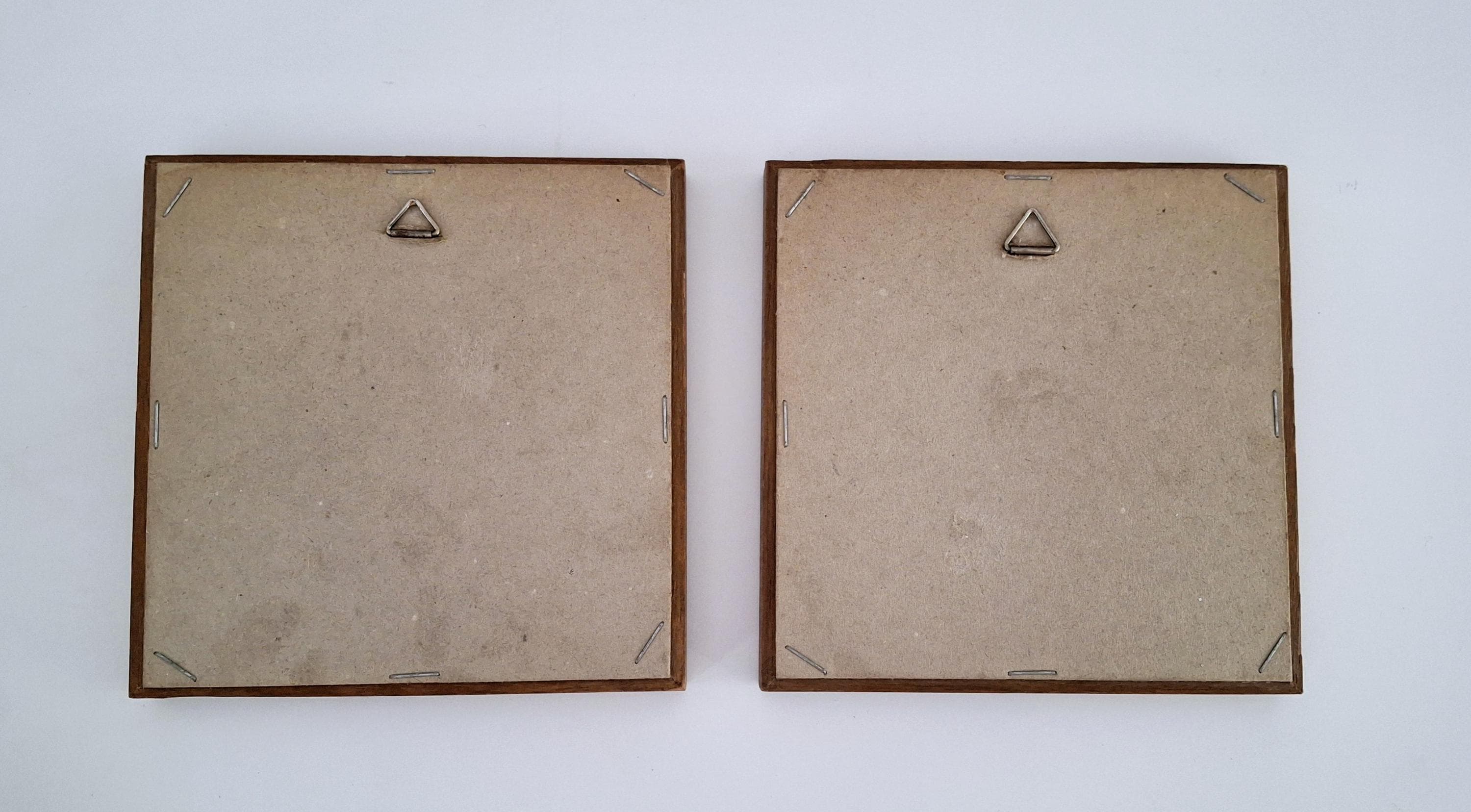 Dutch Delft blue tiles, Framed hand-painted ceramic pair tile