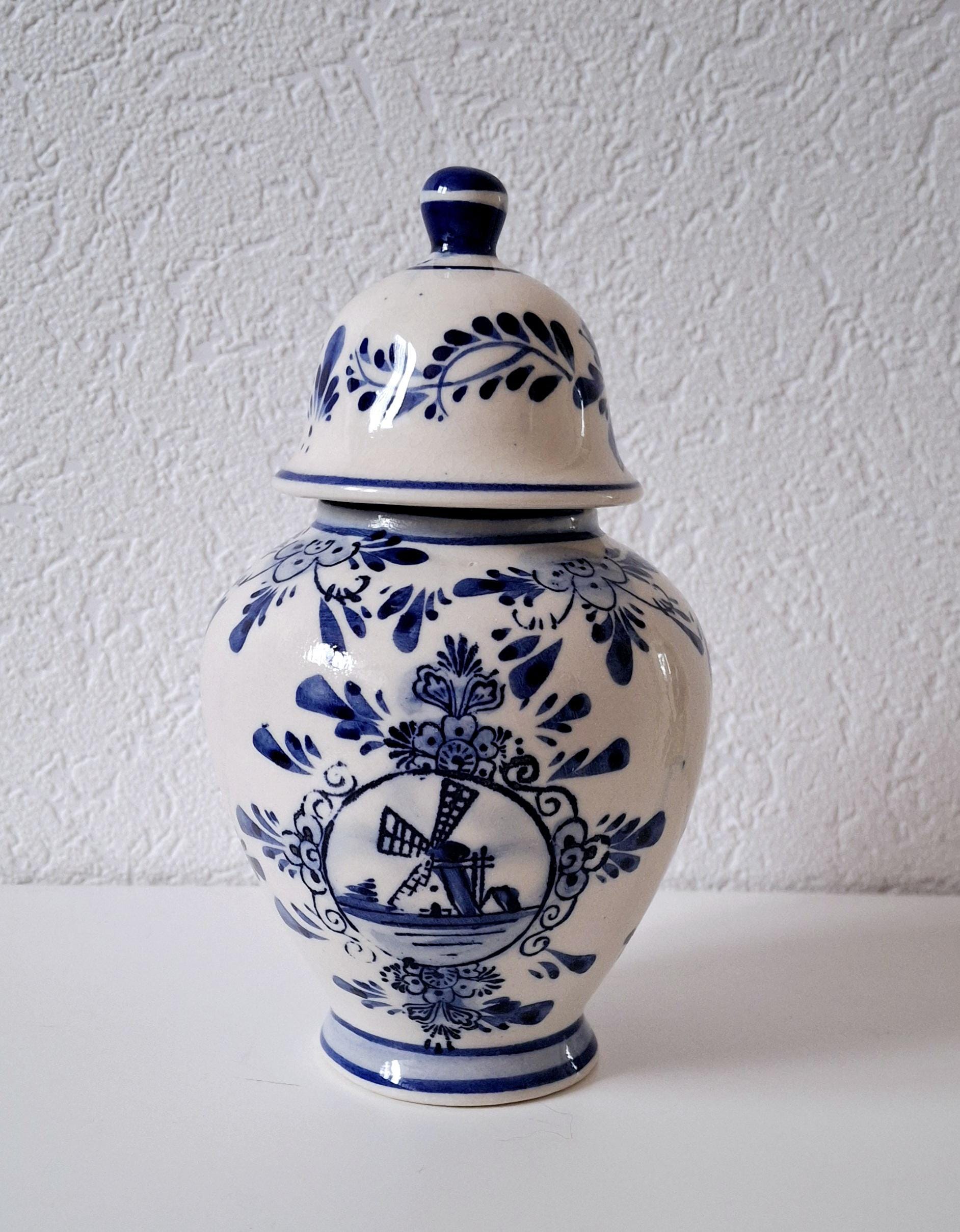 Delft Blue porcelain mini set, Ginger jar vase and small plates