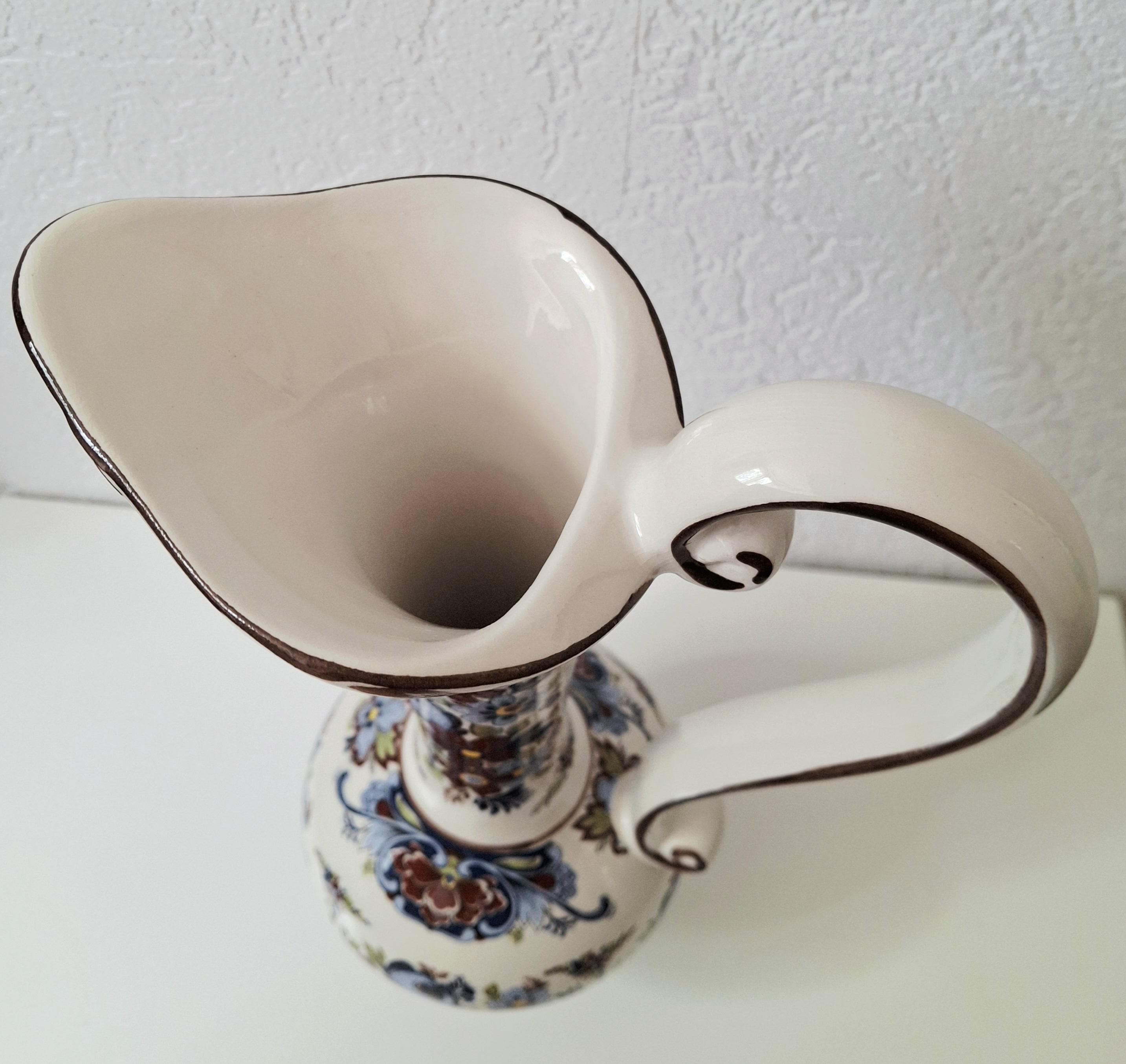Dutch ceramic pitcher/vase, Oud Hollandsch Plateel Handwerk