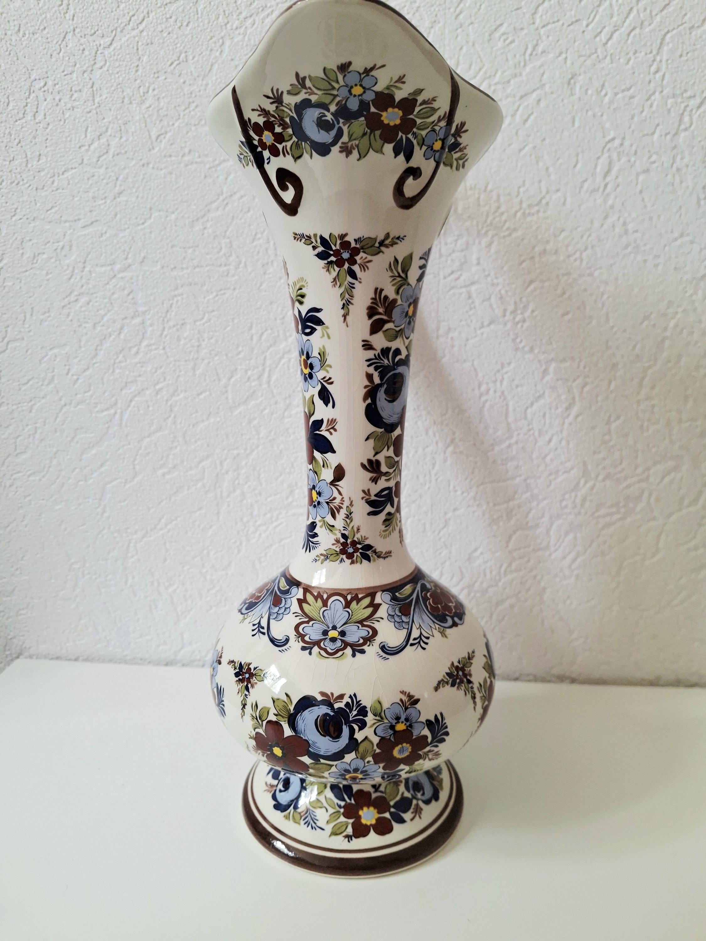 Dutch ceramic pitcher/vase, Oud Hollandsch Plateel Handwerk
