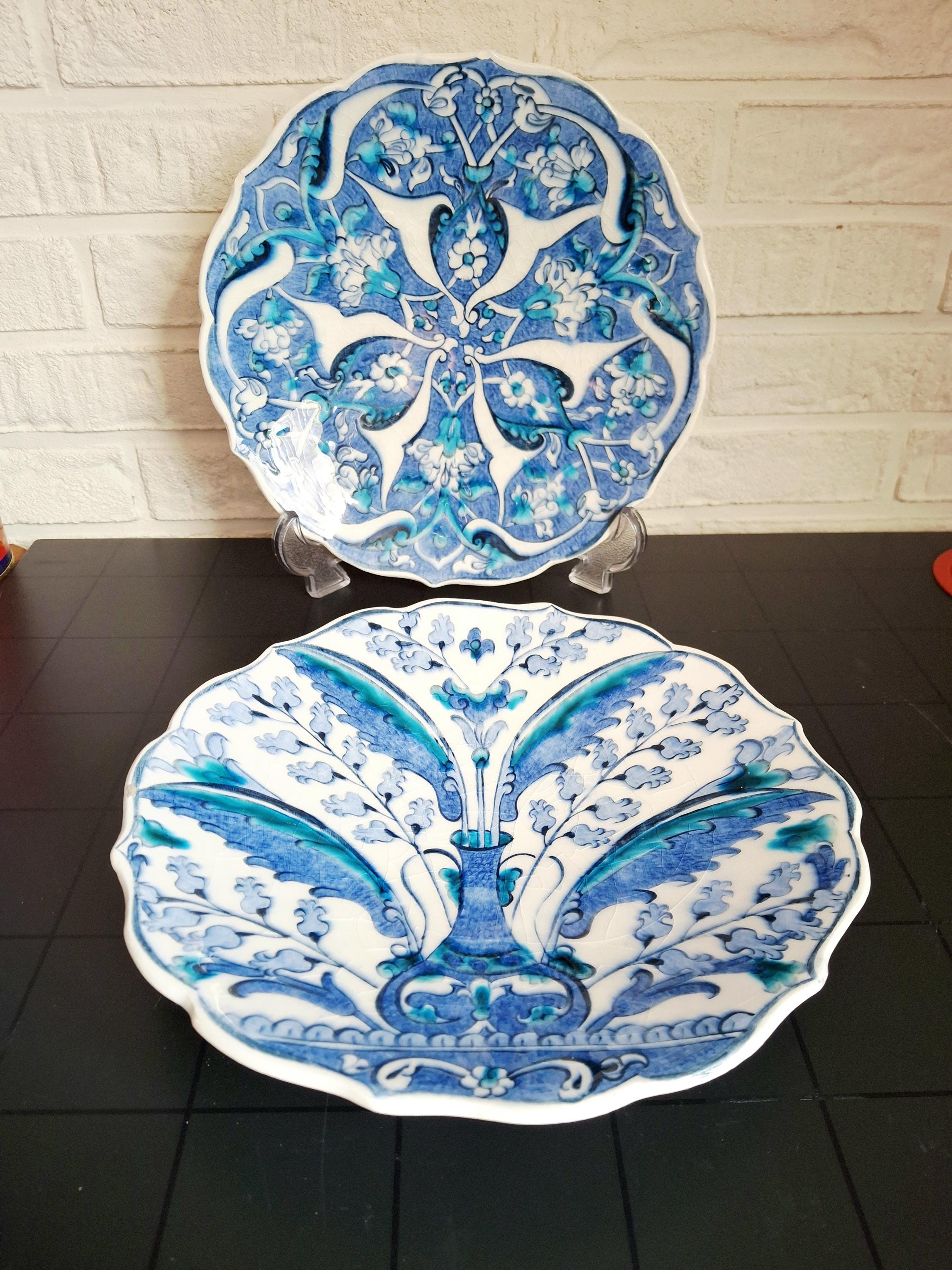 Set of 2 handmade Turkish ceramic plates Ezgi Çini Kütahya, Blue & White decorative plates