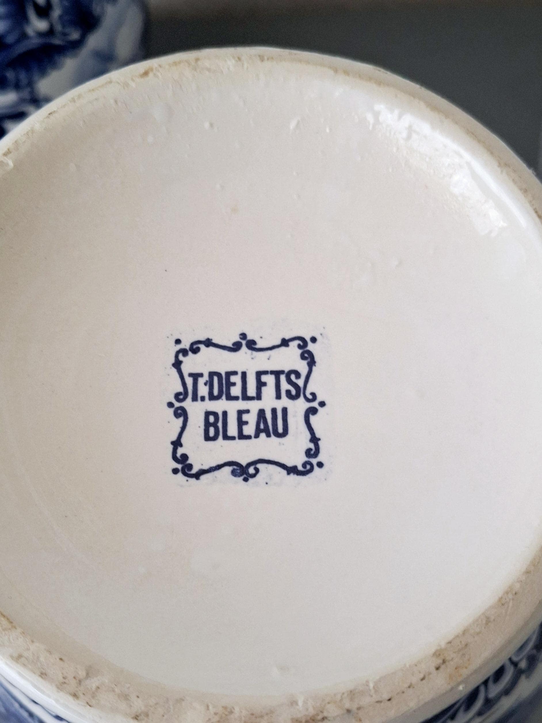 Large Delfts Blauw set of three vases