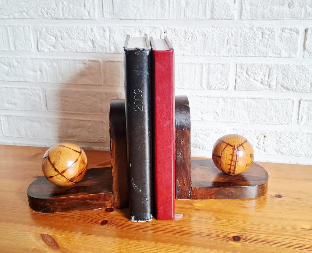 A Pair of oak bookends, Art deco bookends ball, Dutch wooden bookends with spheres