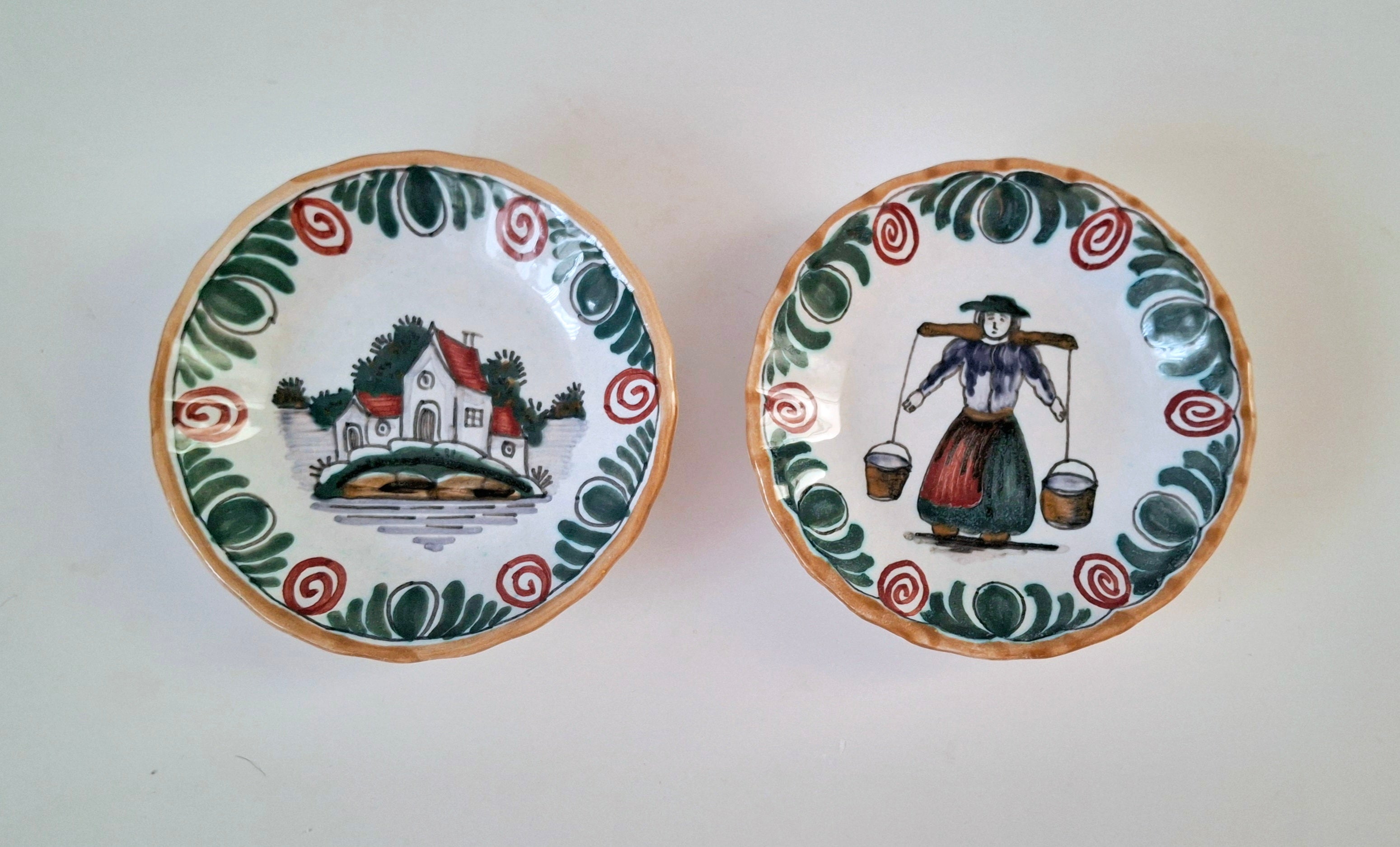 Pair of miniature Workum wall plates, Hand-painted dutch folk pottery