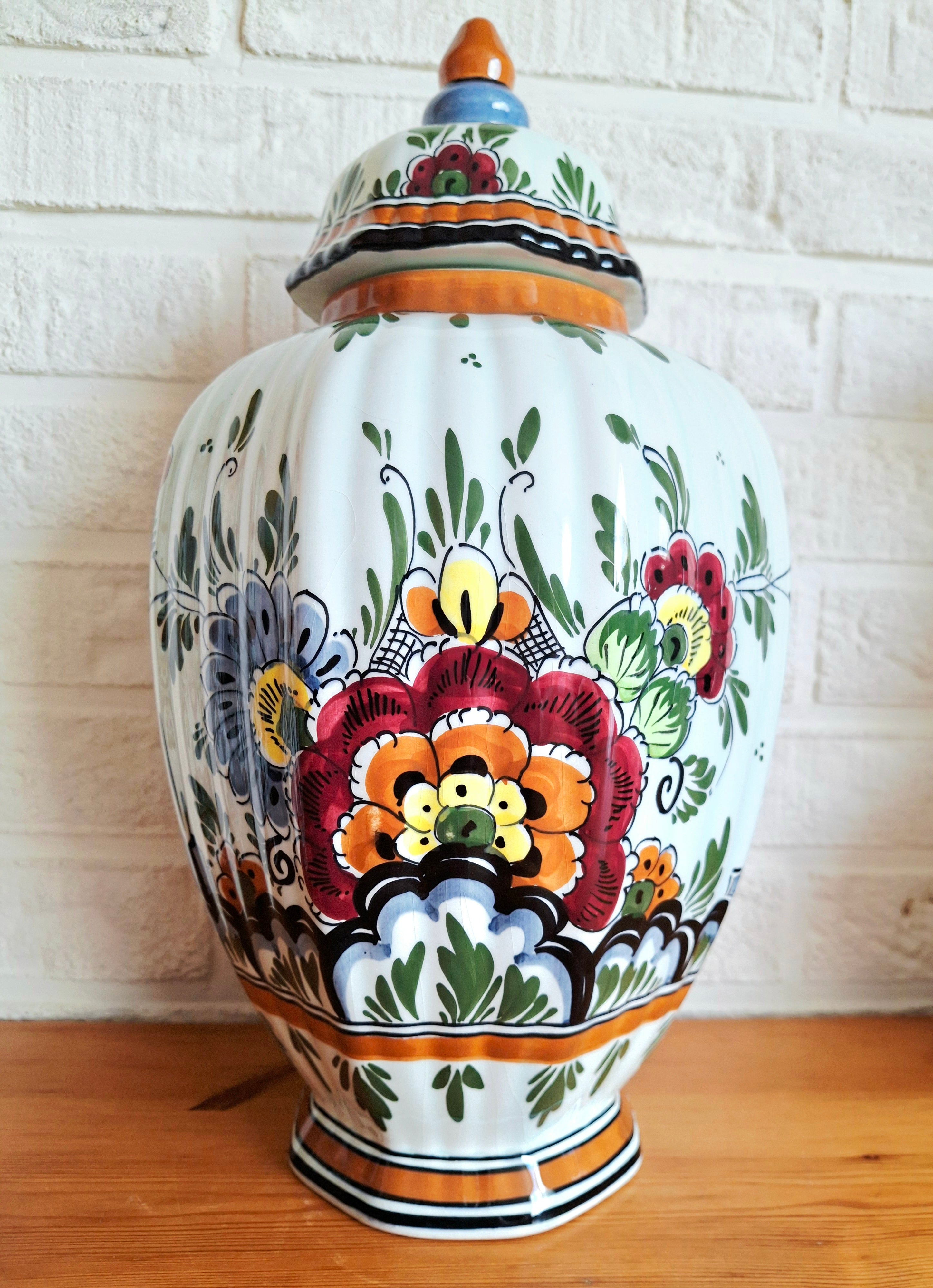 Royal Delft Polychrome hand-painted garniture set, De Porceleyne Fles, Holland