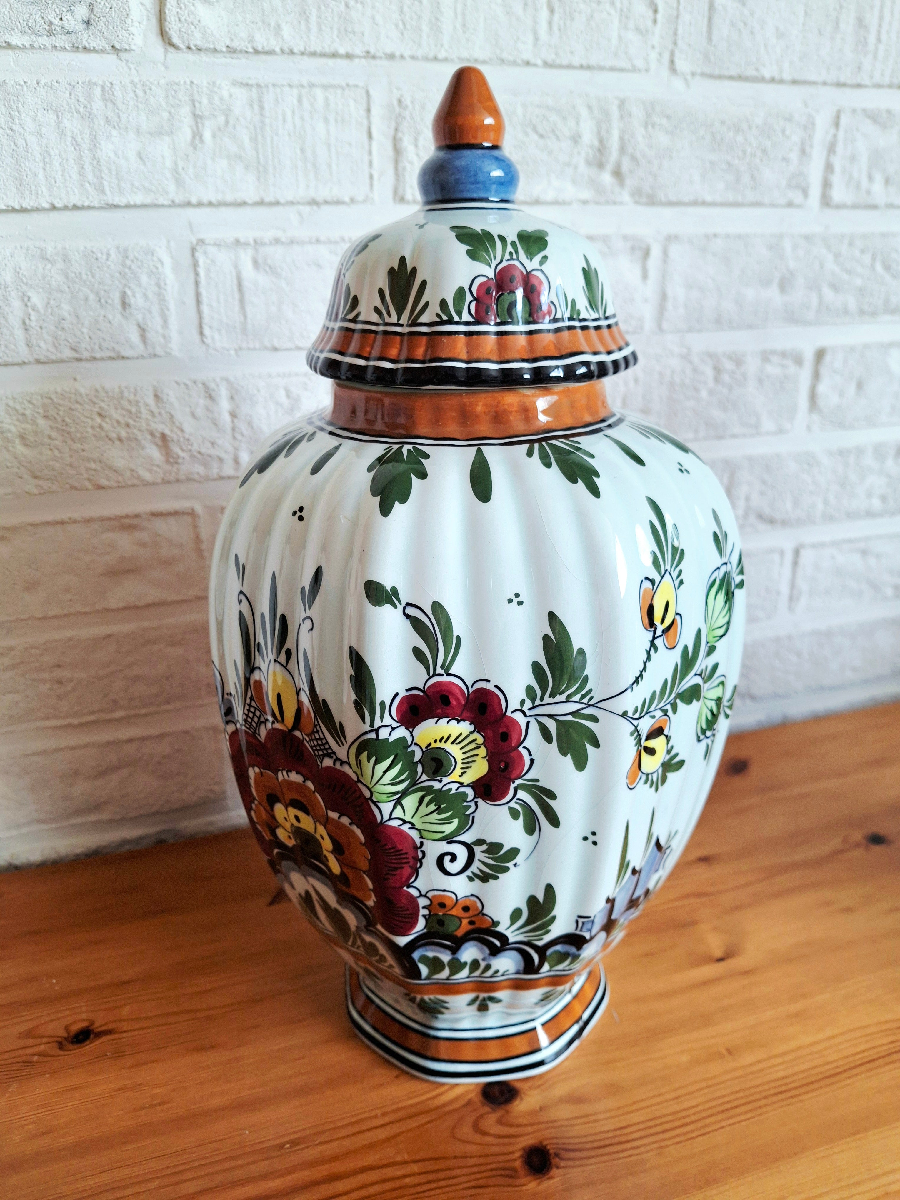 Royal Delft Polychrome hand-painted garniture set, De Porceleyne Fles, Holland