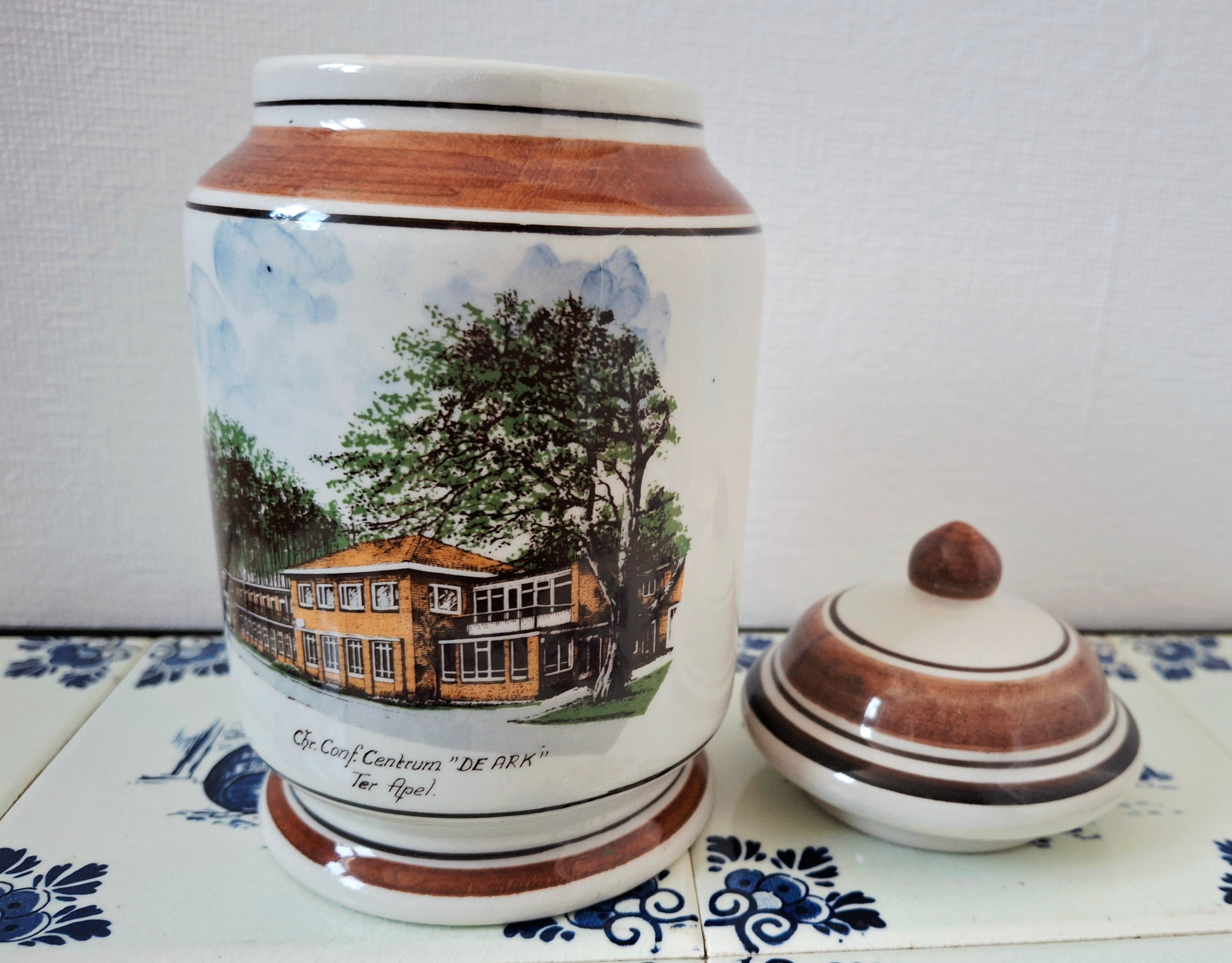 Dutch polychrome lidded jar