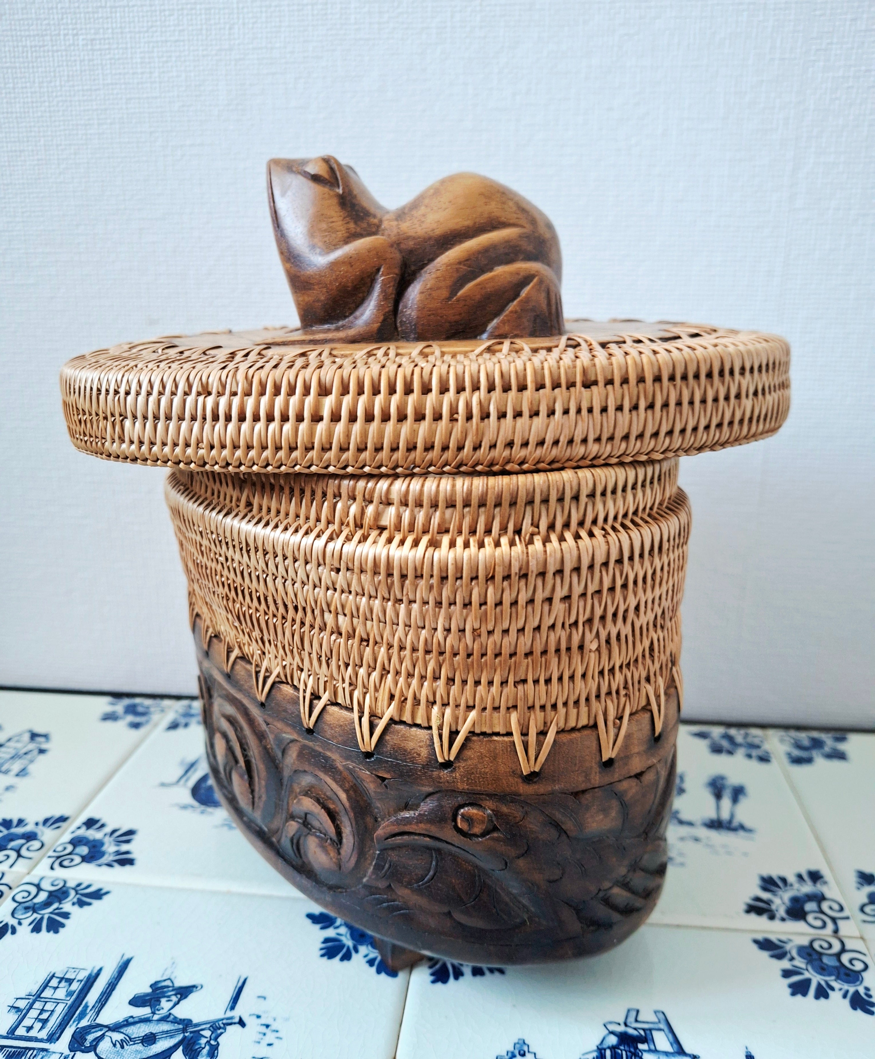Lombok Indonesia wood & rattan trinket box