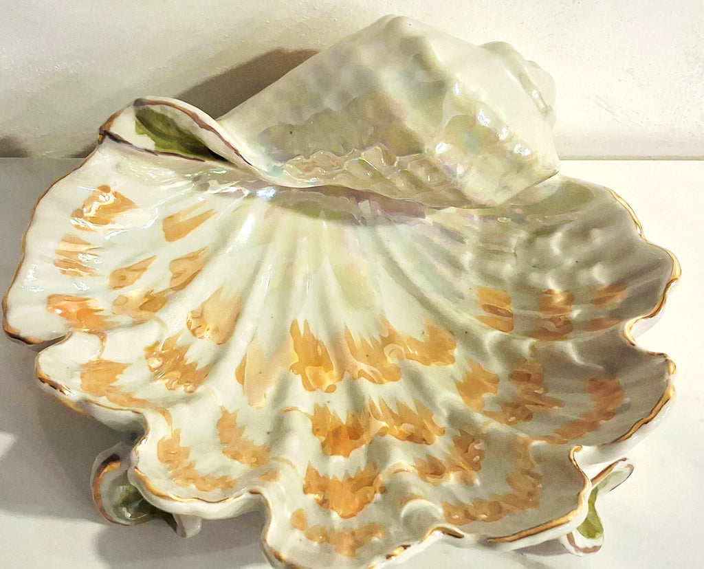 Ceramic pearl glazed vase, mother-of-pearl shell and gilding