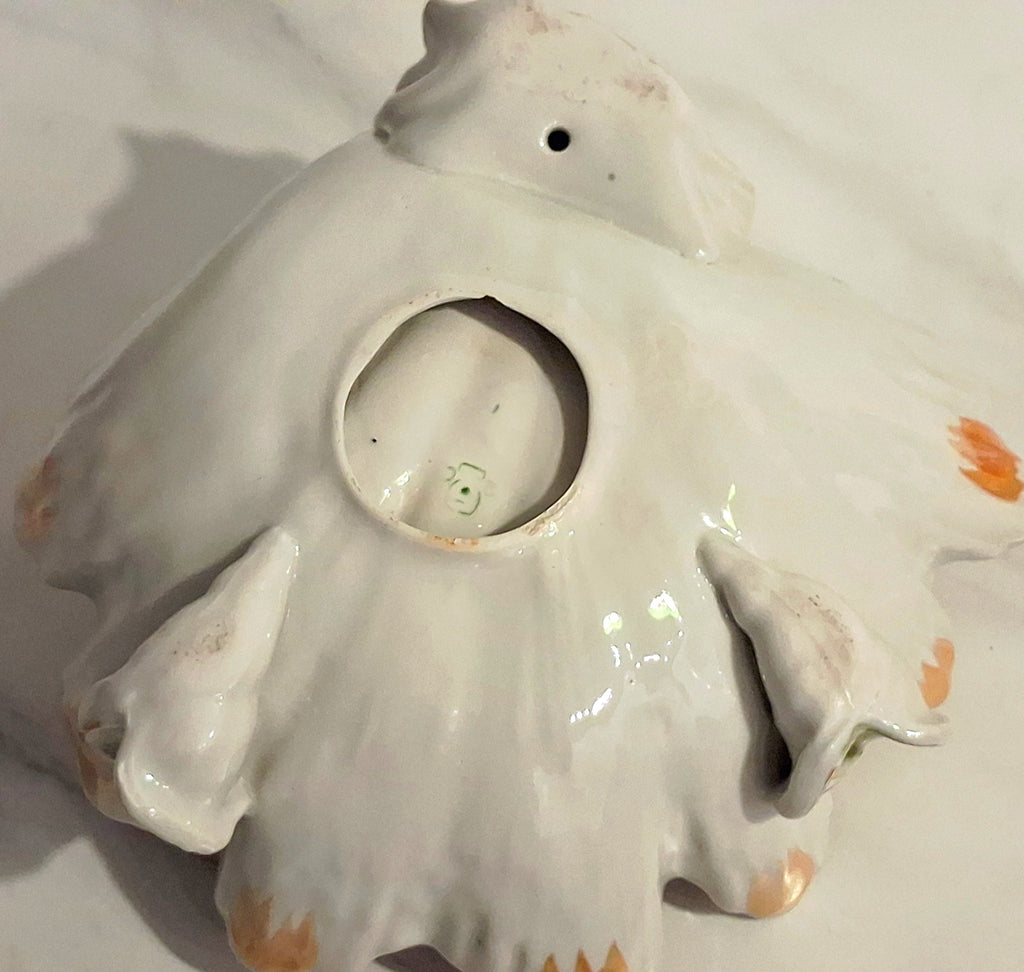 Ceramic pearl glazed vase, mother-of-pearl shell and gilding