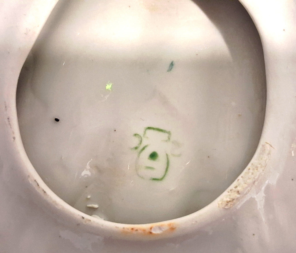 Ceramic pearl glazed vase, mother-of-pearl shell and gilding