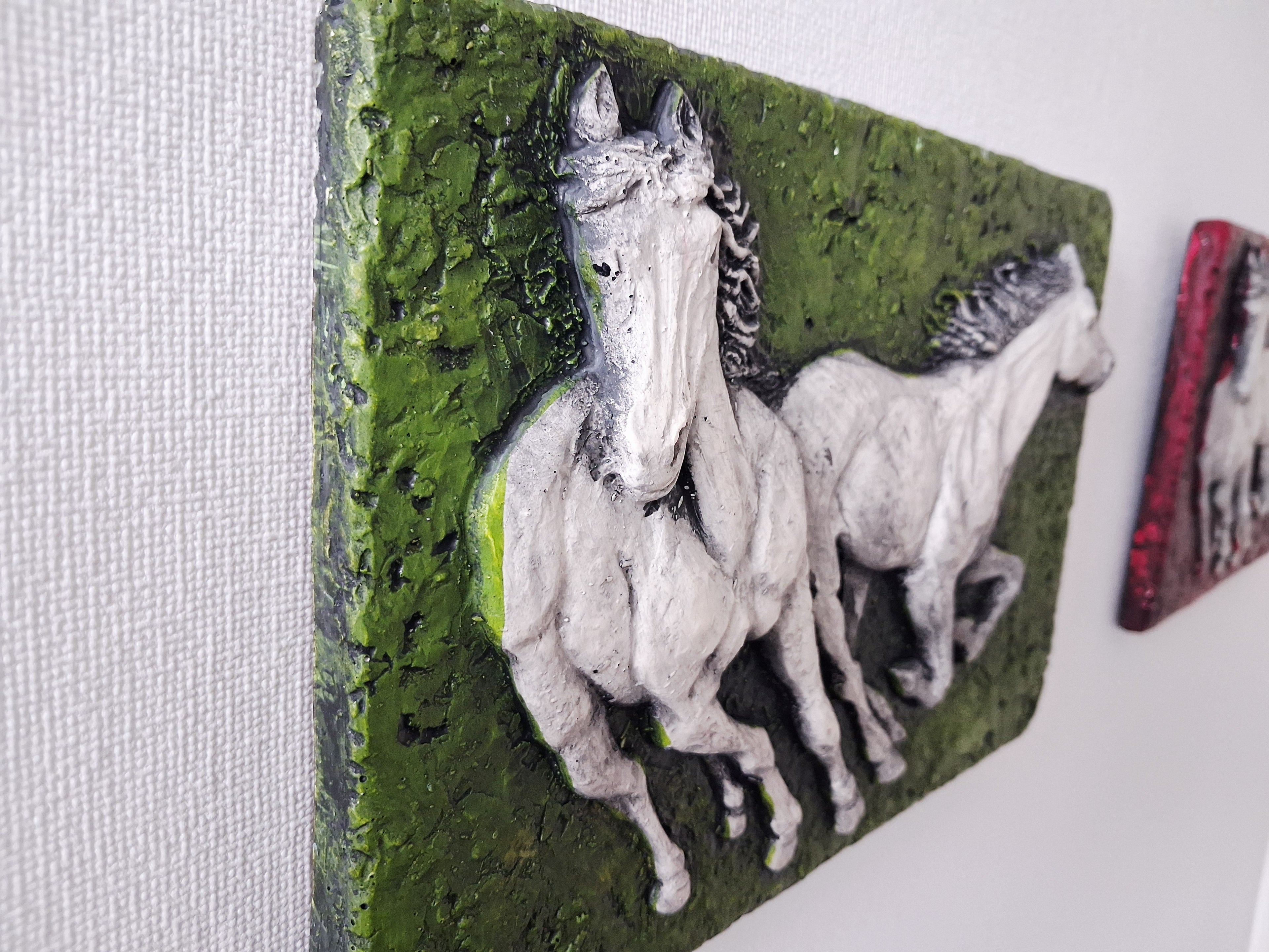 Vintage dutch horse wall plaque set, Hobra Rhenen Holland relief panels