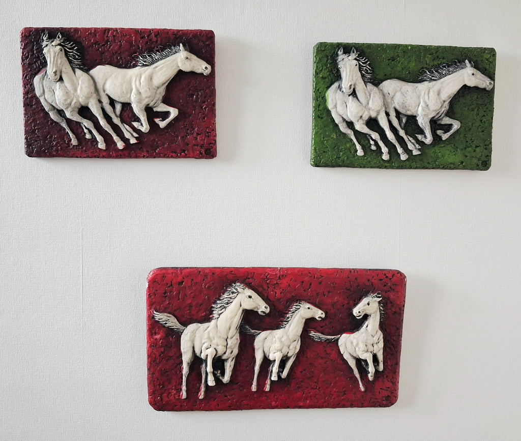 Vintage dutch horse wall plaque set, Hobra Rhenen Holland relief panels