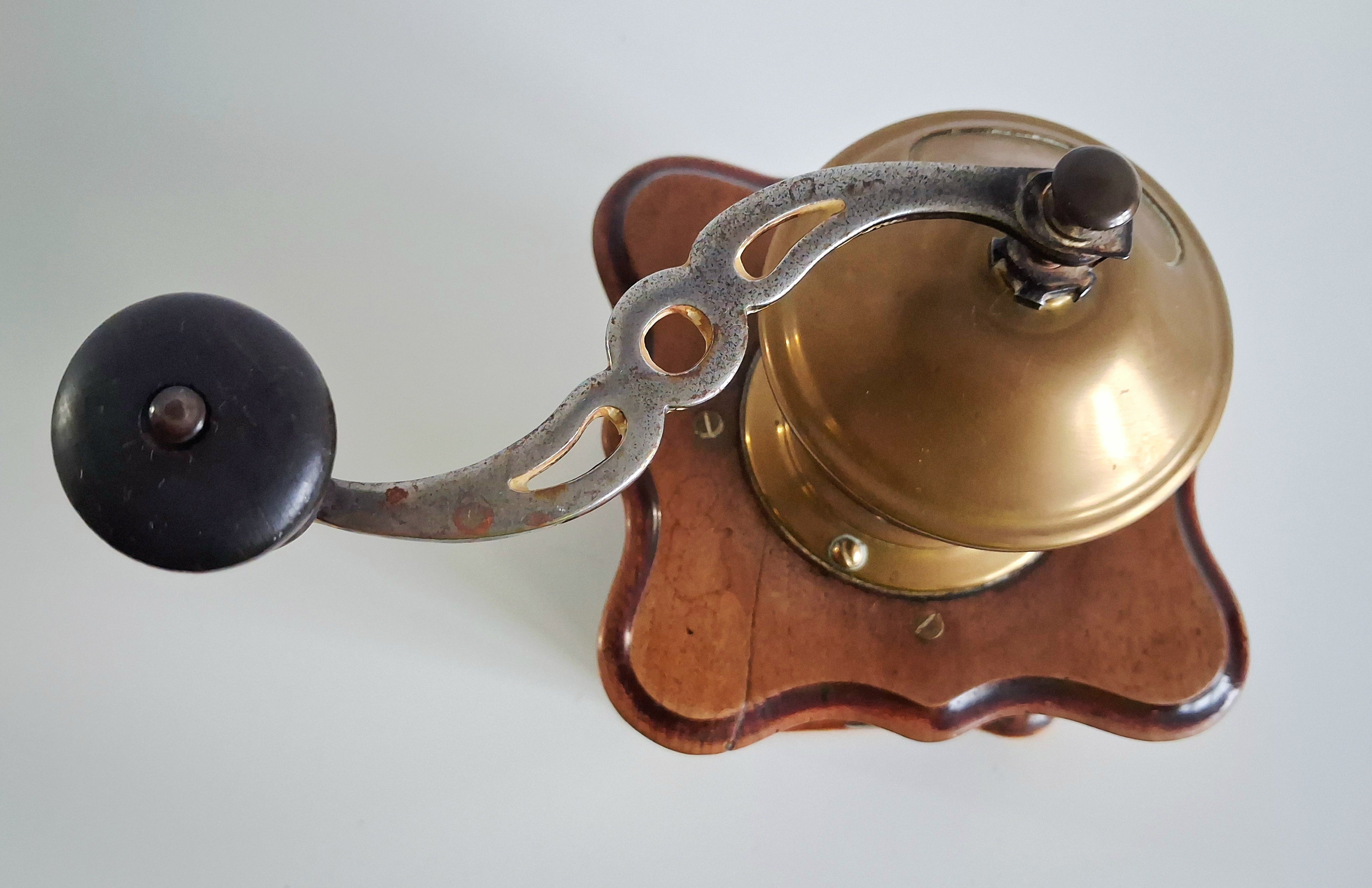 Belgian coffee grinder, Sanna/Abin, Ceramic panels with deer scene