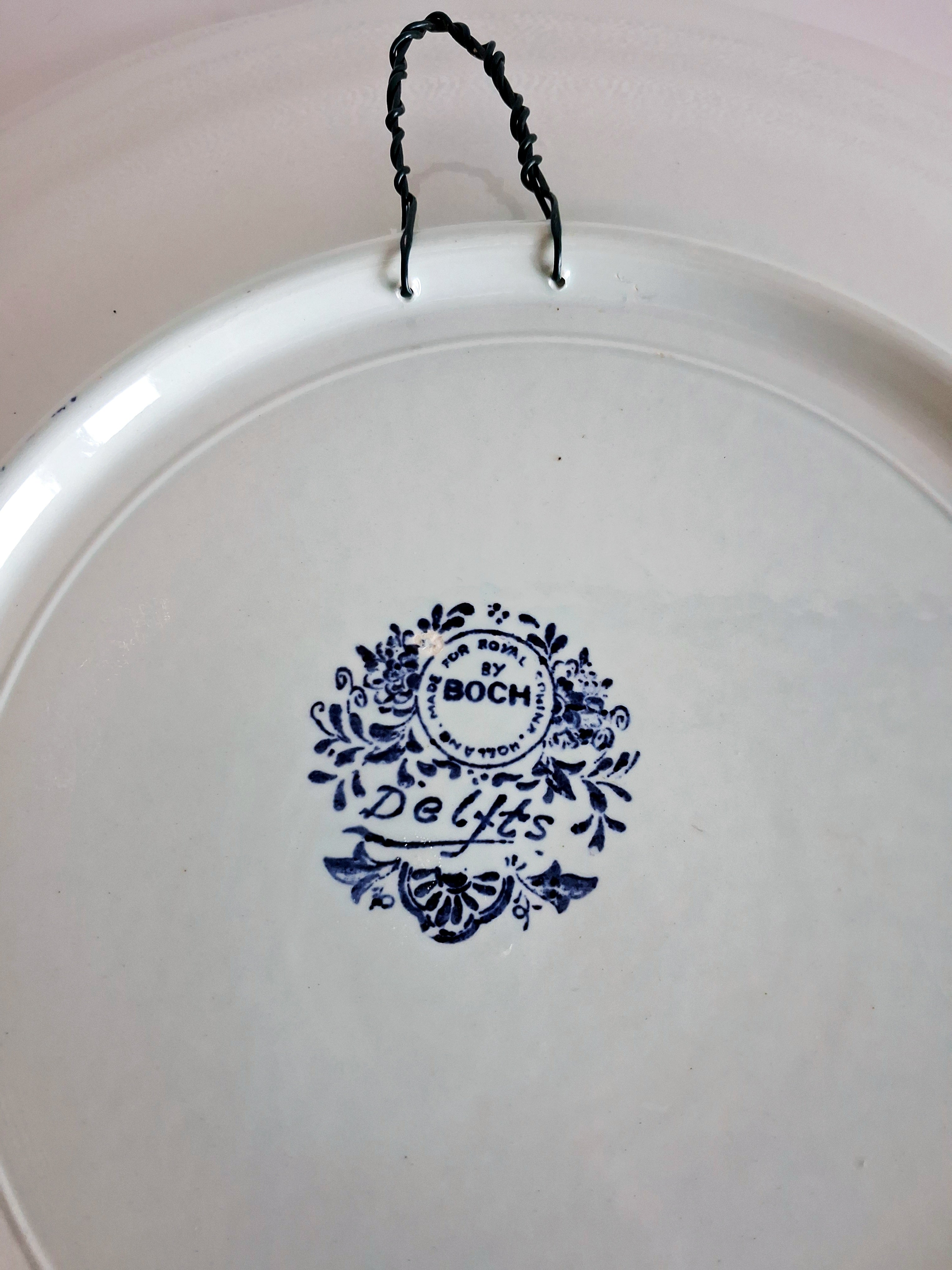 Large Delfts Royal Sphinx wall plates, 15.5 inches