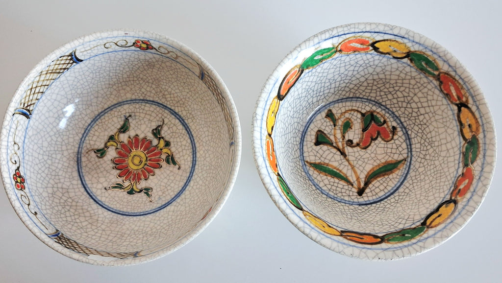 Pair of antique Japanese Satsuma style crackle glaze bowls, Early 20th century