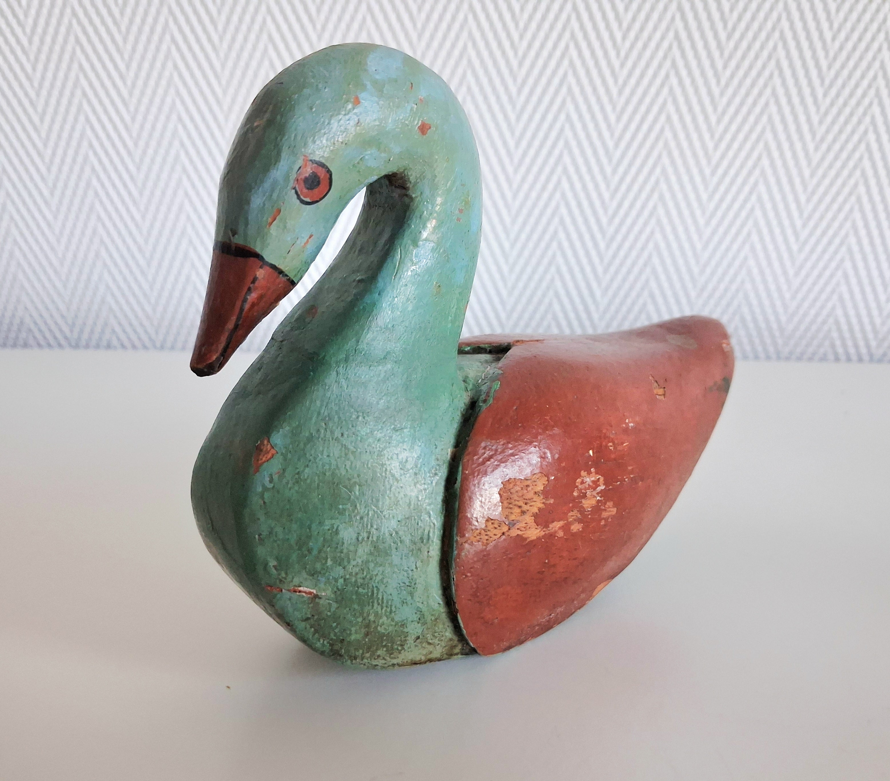 Vintage wooden duck figurines set of three