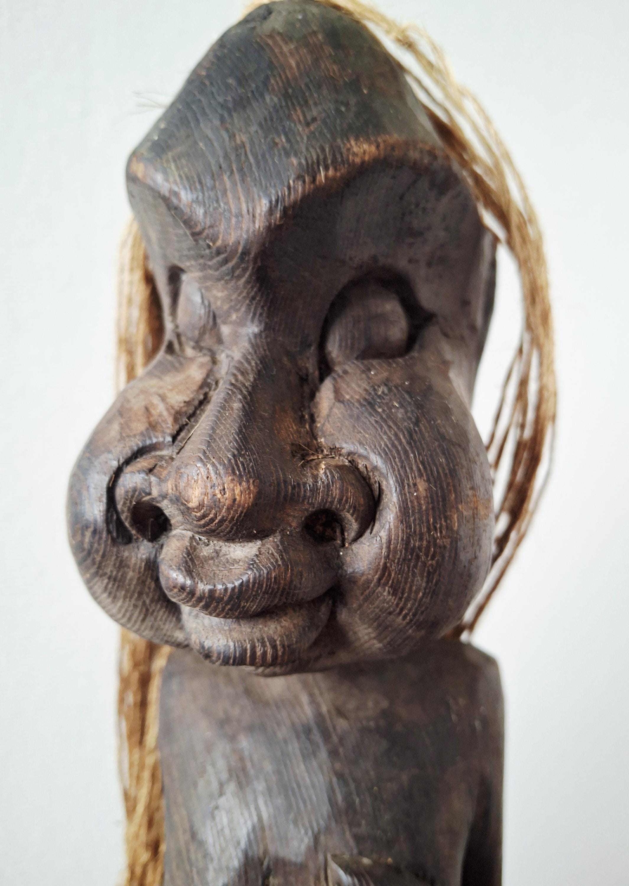 Tall african tribal female figure, Hand carved wood sculpture - 101.5 cm