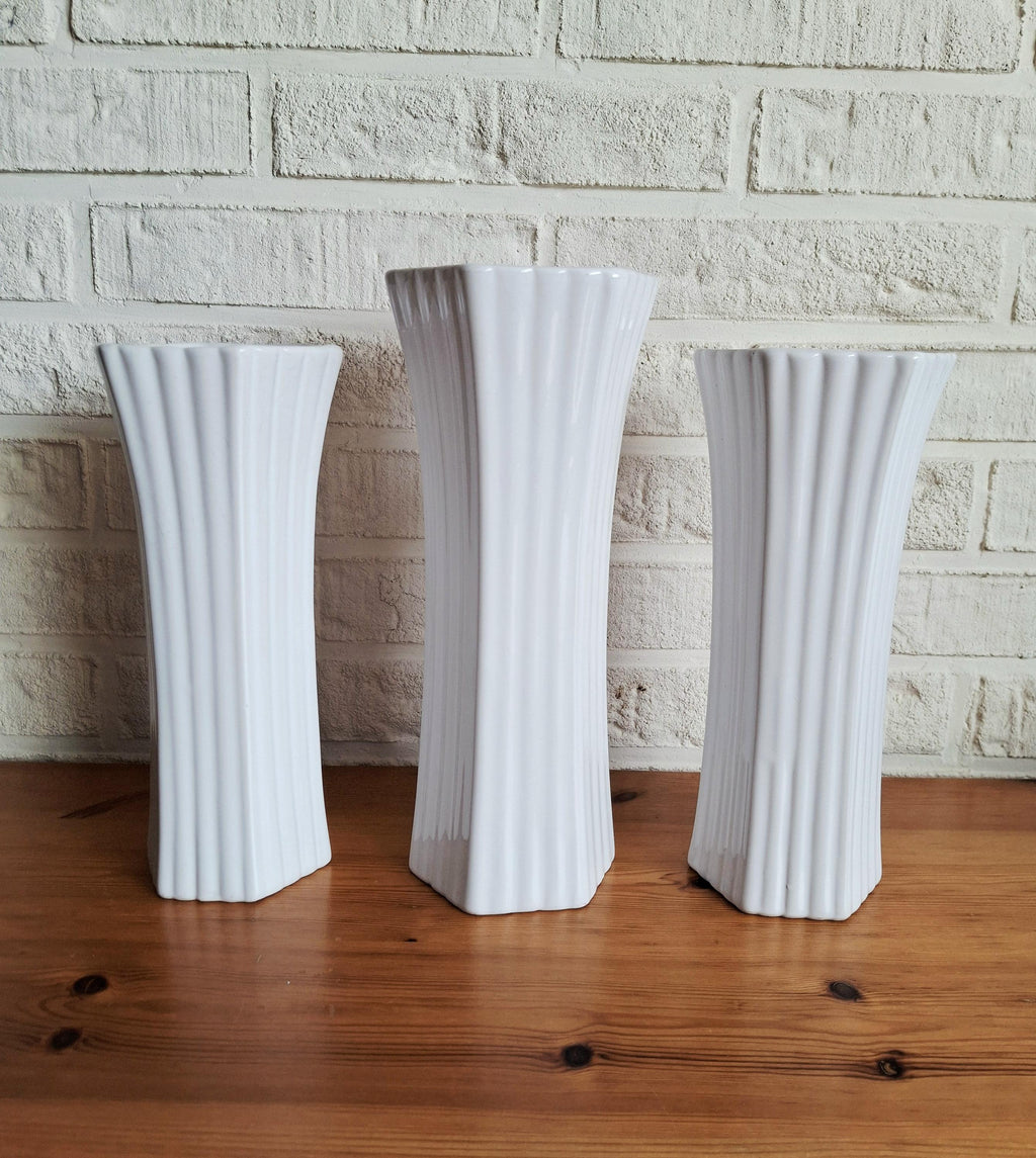 Set of three Delfts Wit white vases