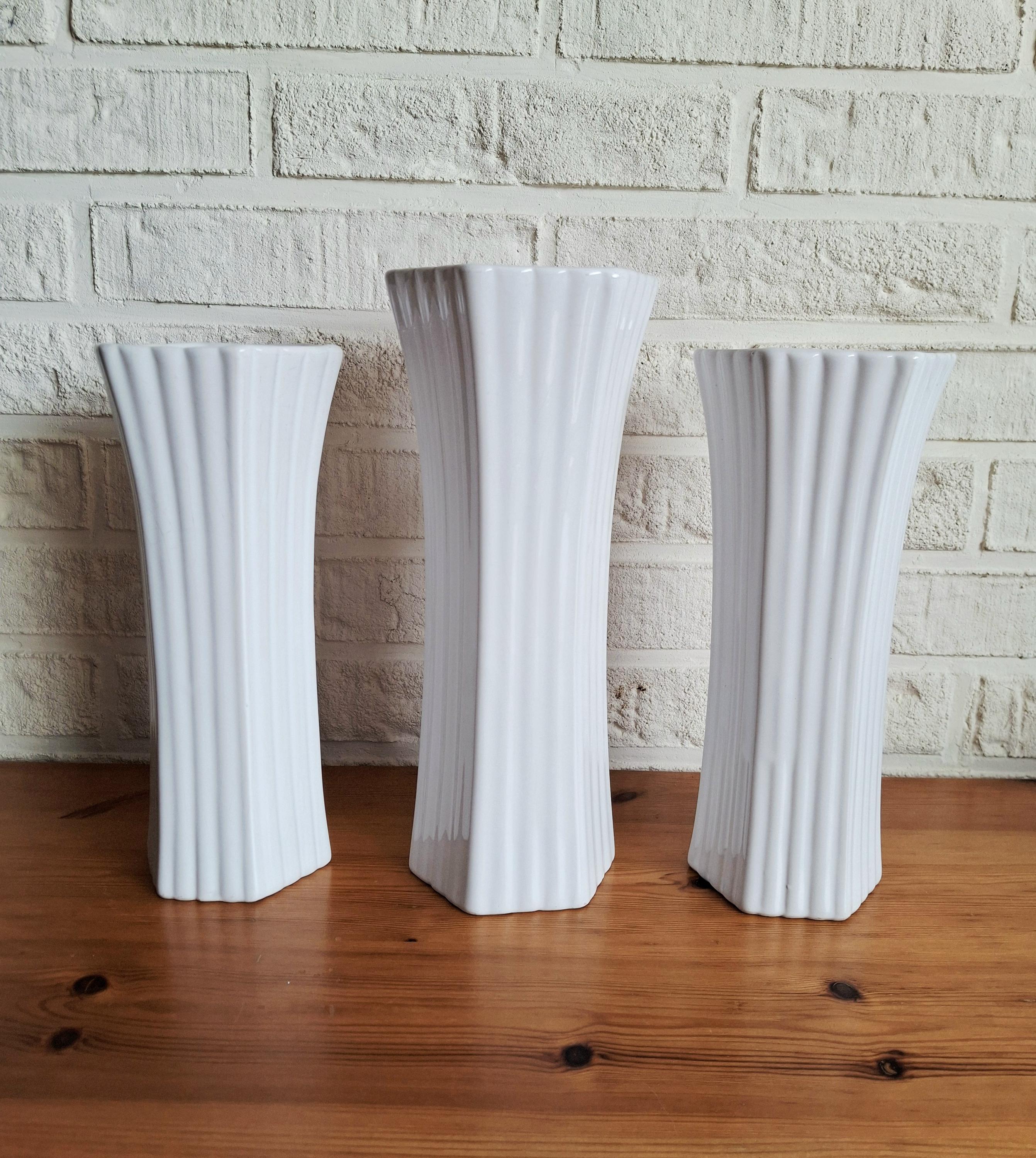 Set of three Delfts Wit white vases
