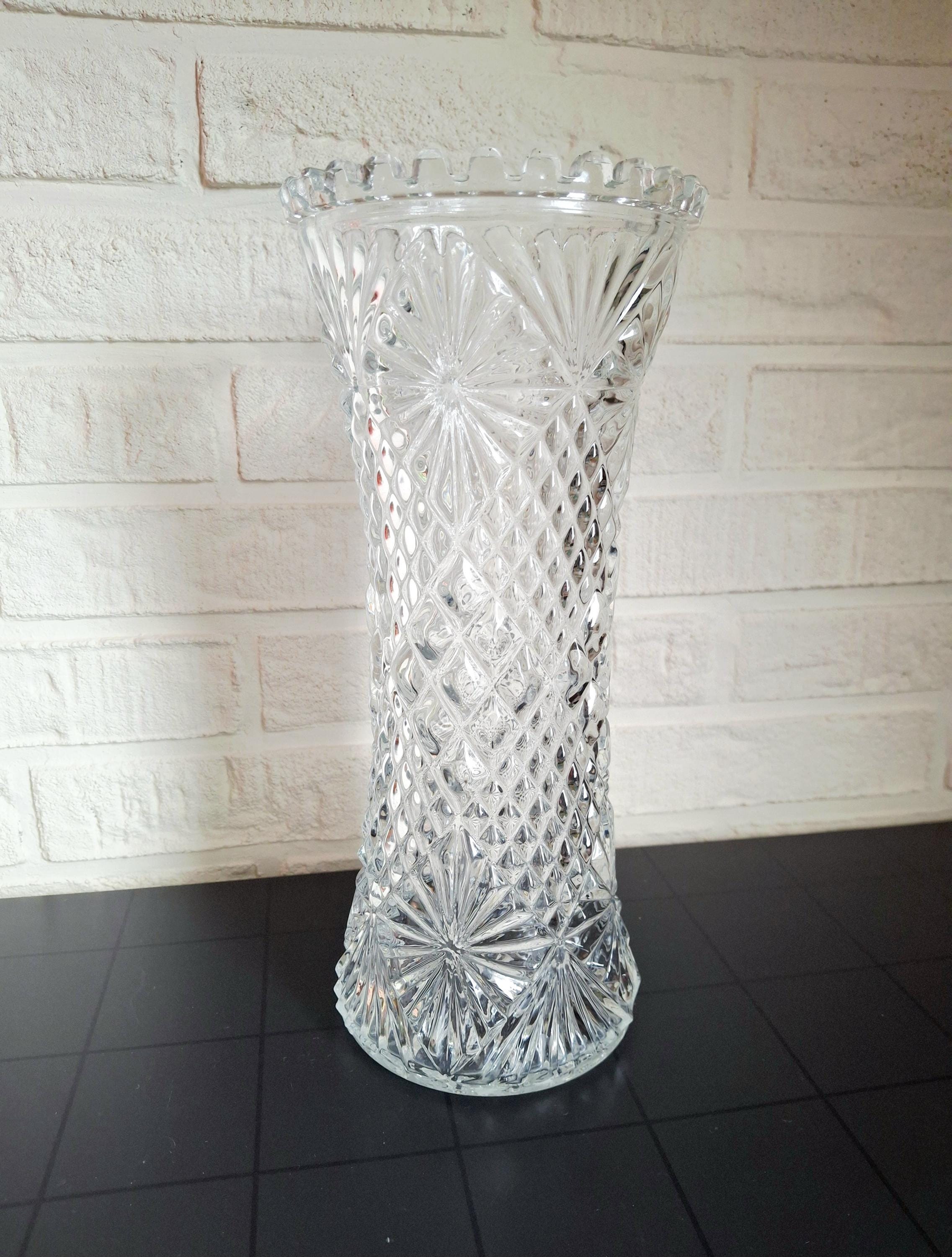 Vintage glass from Finland, Riihimäki crystal vase, 26 cm
