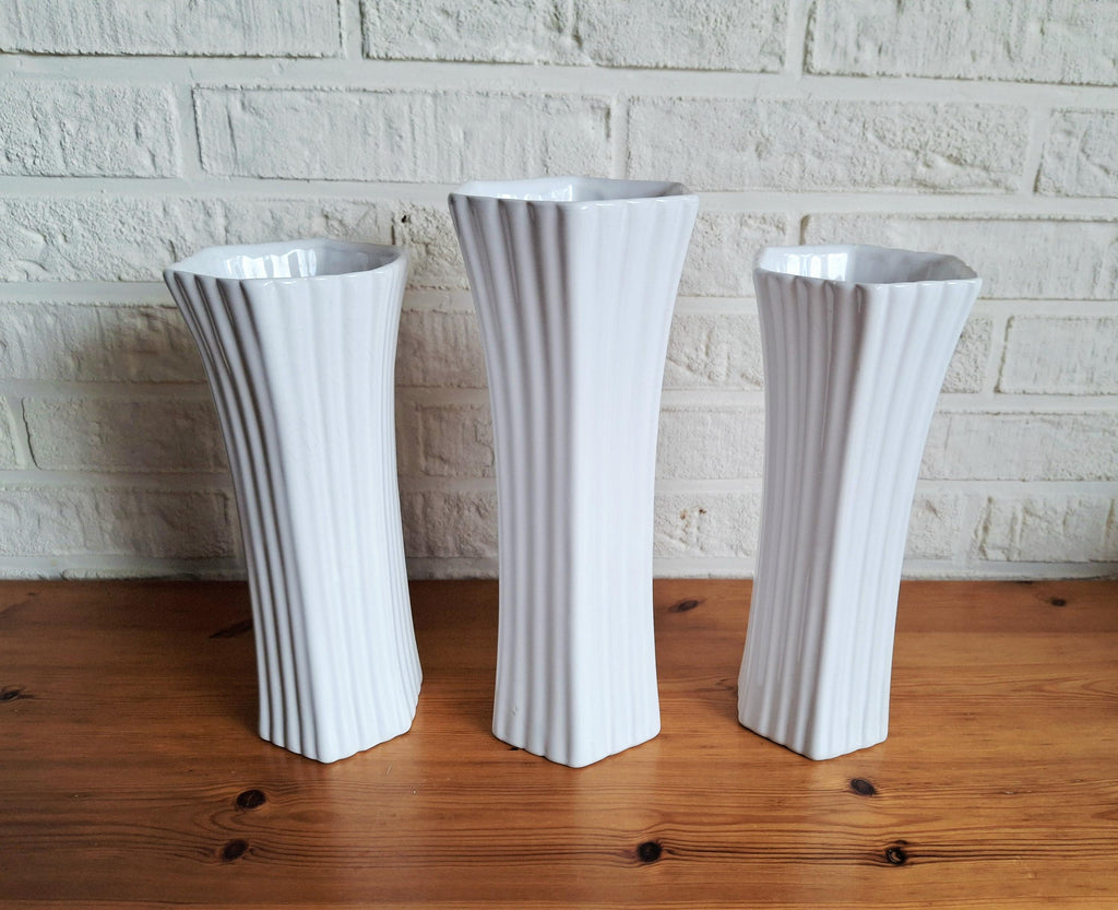 Set of three Delfts Wit white vases