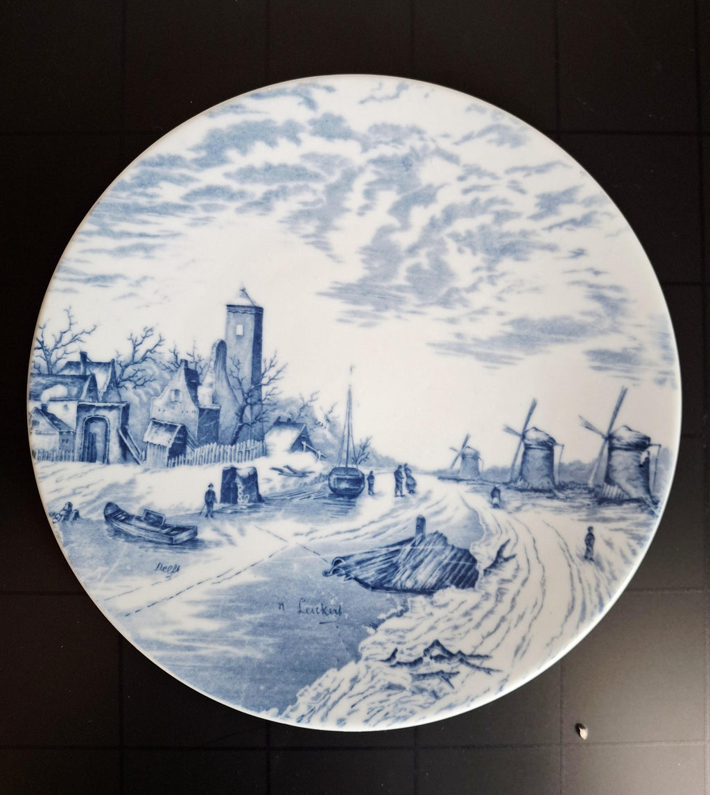 Set of 2 antique Delft-style plates by Mosa Maastricht, Dutch blue and white pottery
