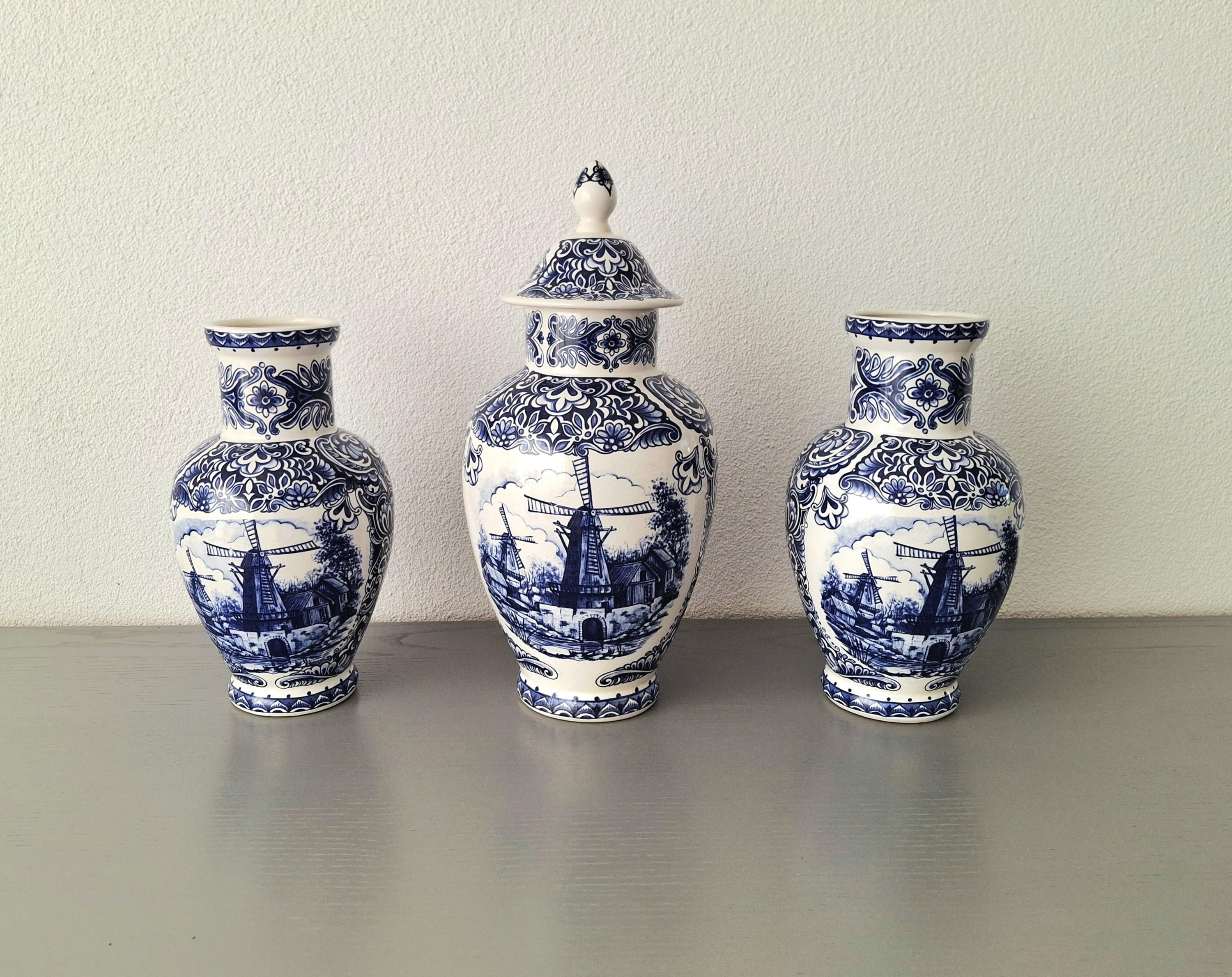 Large Delfts Blauw set of three vases