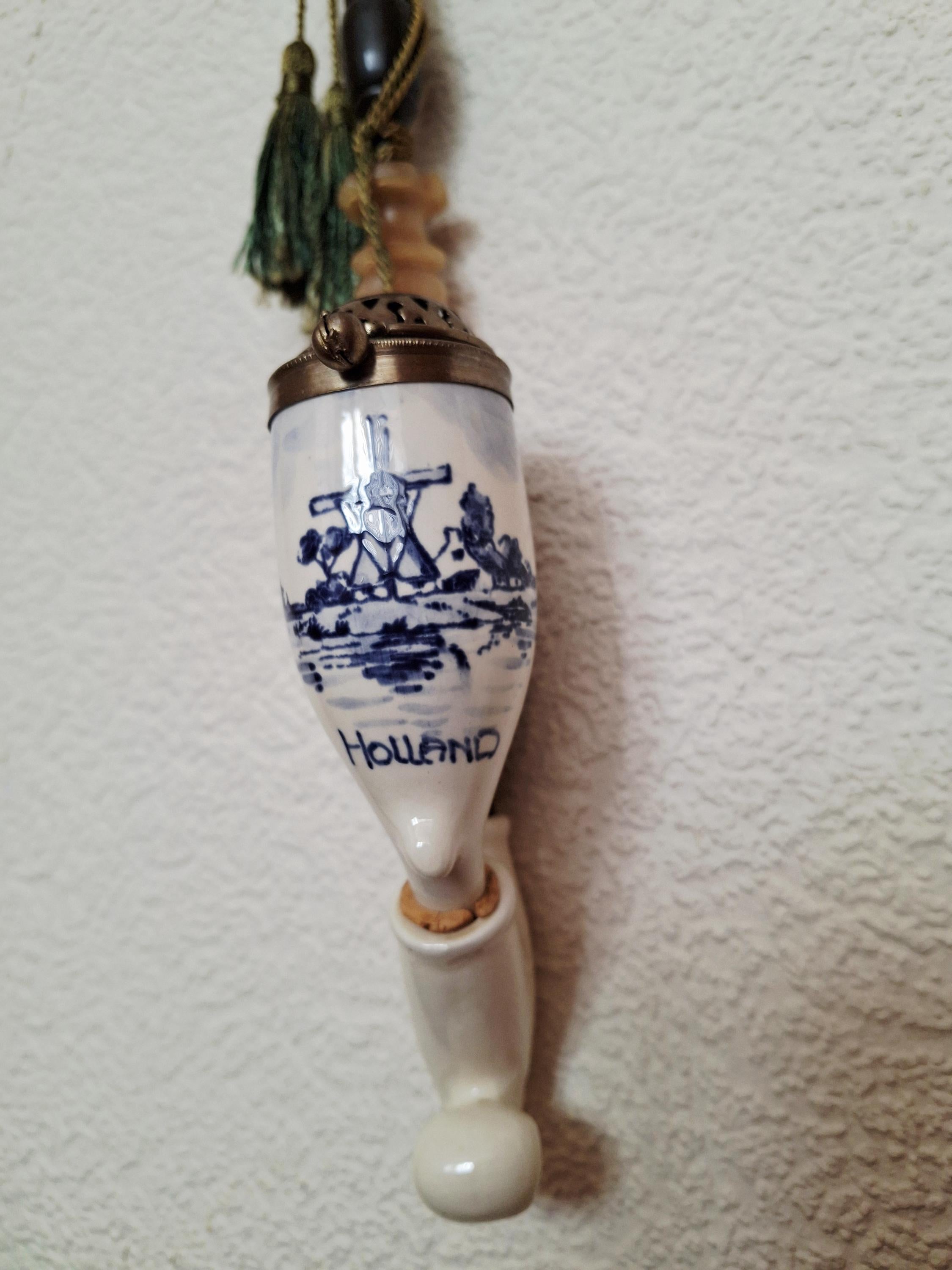 Dutch porcelain pipe with Delft Blue bowl and brass lid, Collectible Tobacco Pipe
