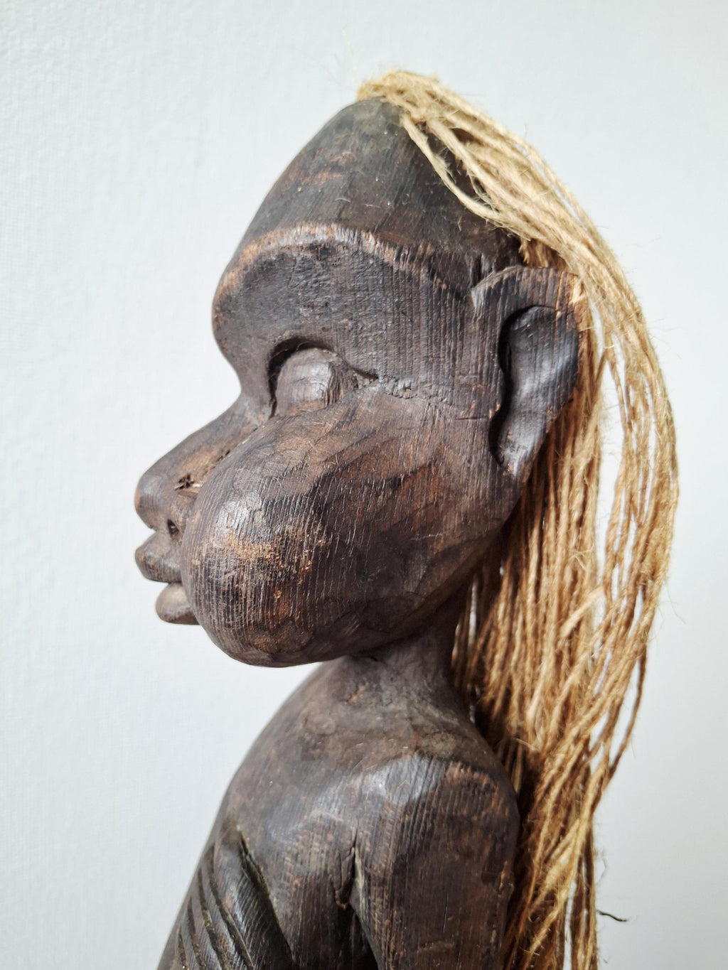 Tall african tribal female figure, Hand carved wood sculpture - 101.5 cm