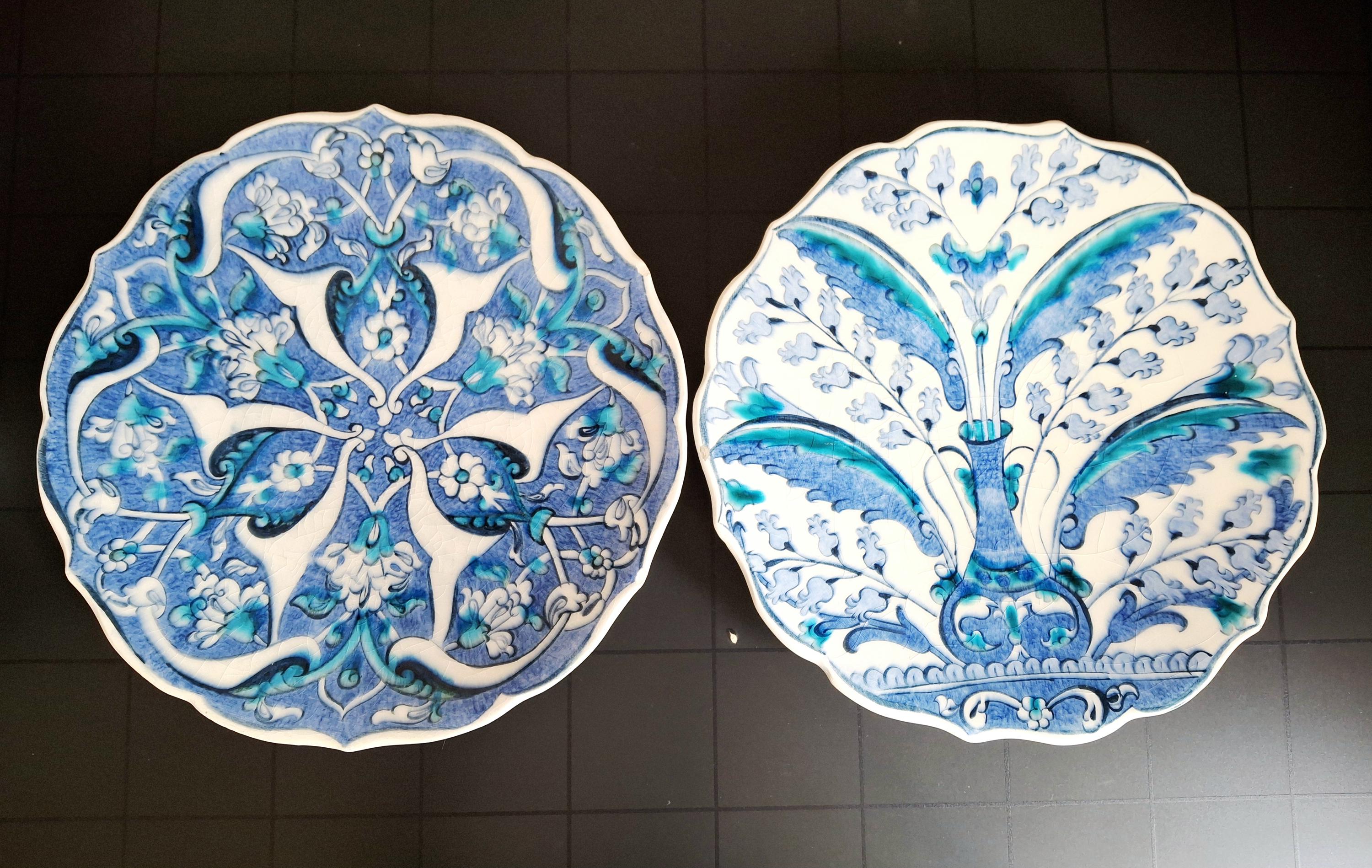 Set of 2 handmade Turkish ceramic plates Ezgi Çini Kütahya, Blue & White decorative plates