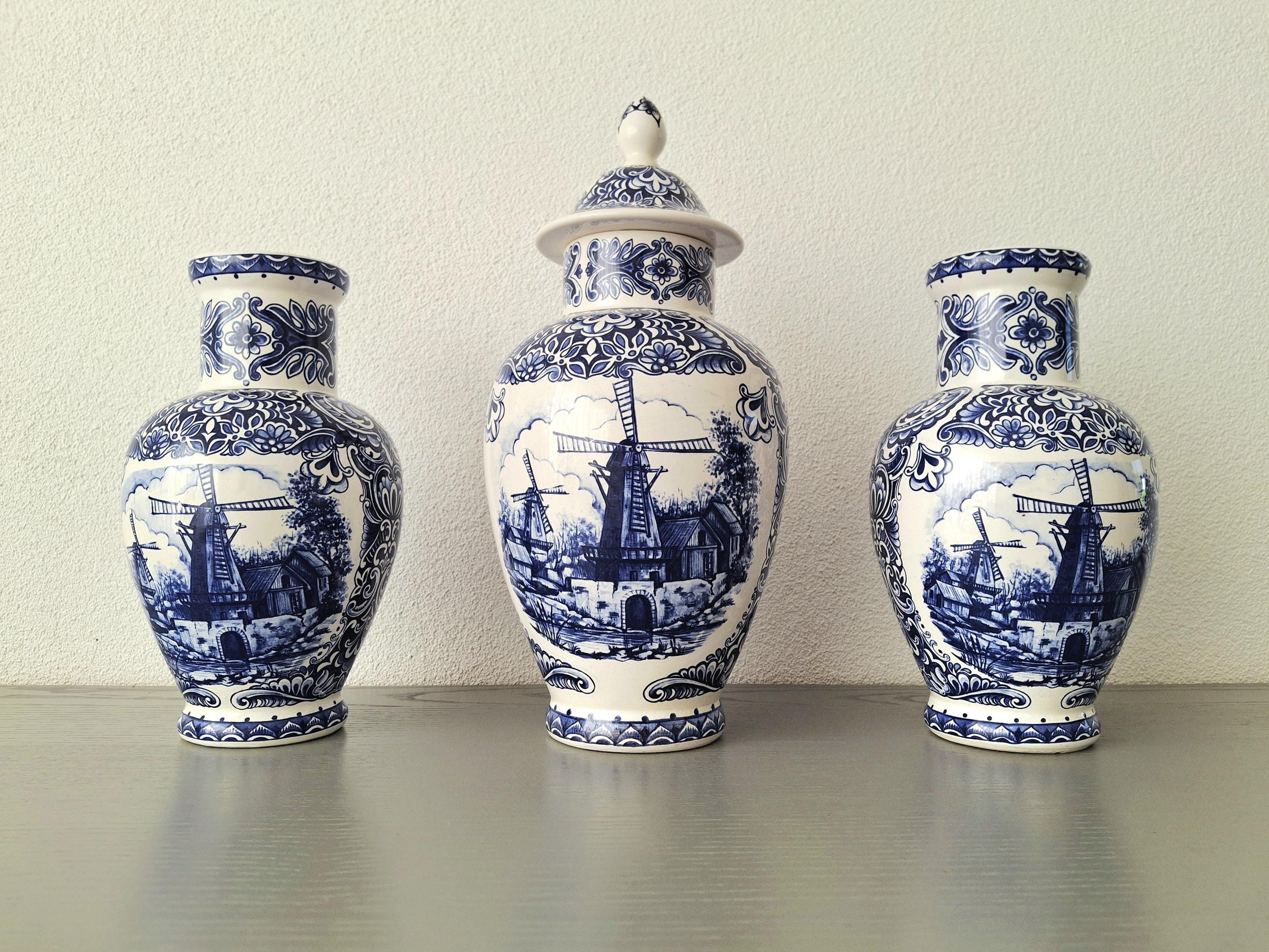 Large Delfts Blauw set of three vases