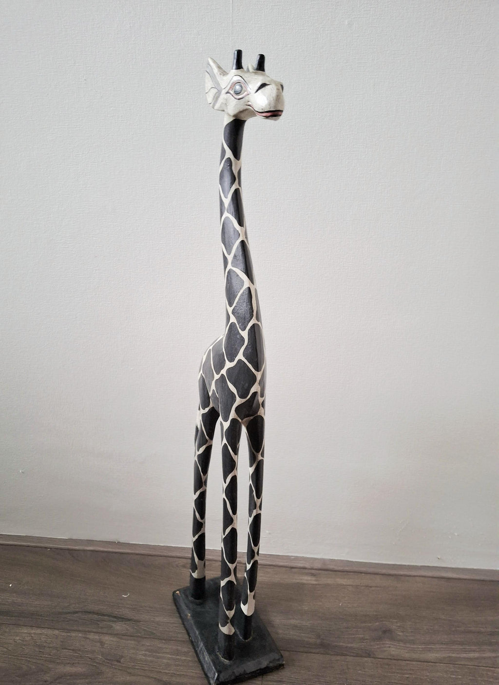 Hand carved wooden giraffe figurine 80 cm tall