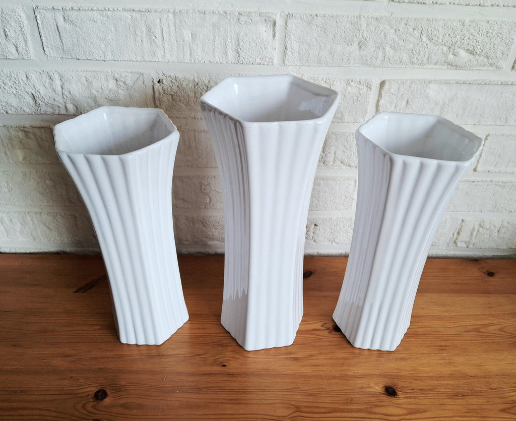 Set of three Delfts Wit white vases
