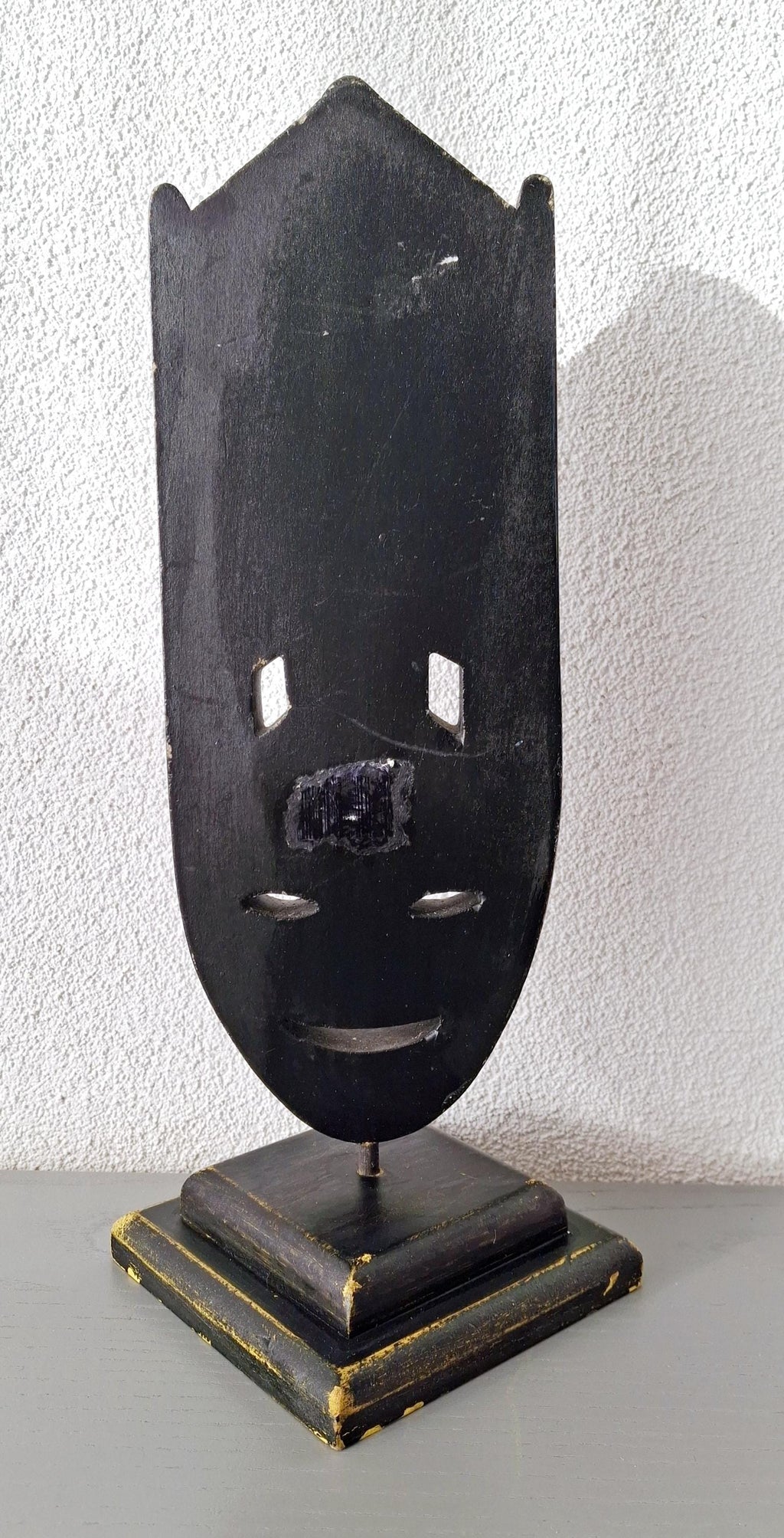 Decorative African wooden mask