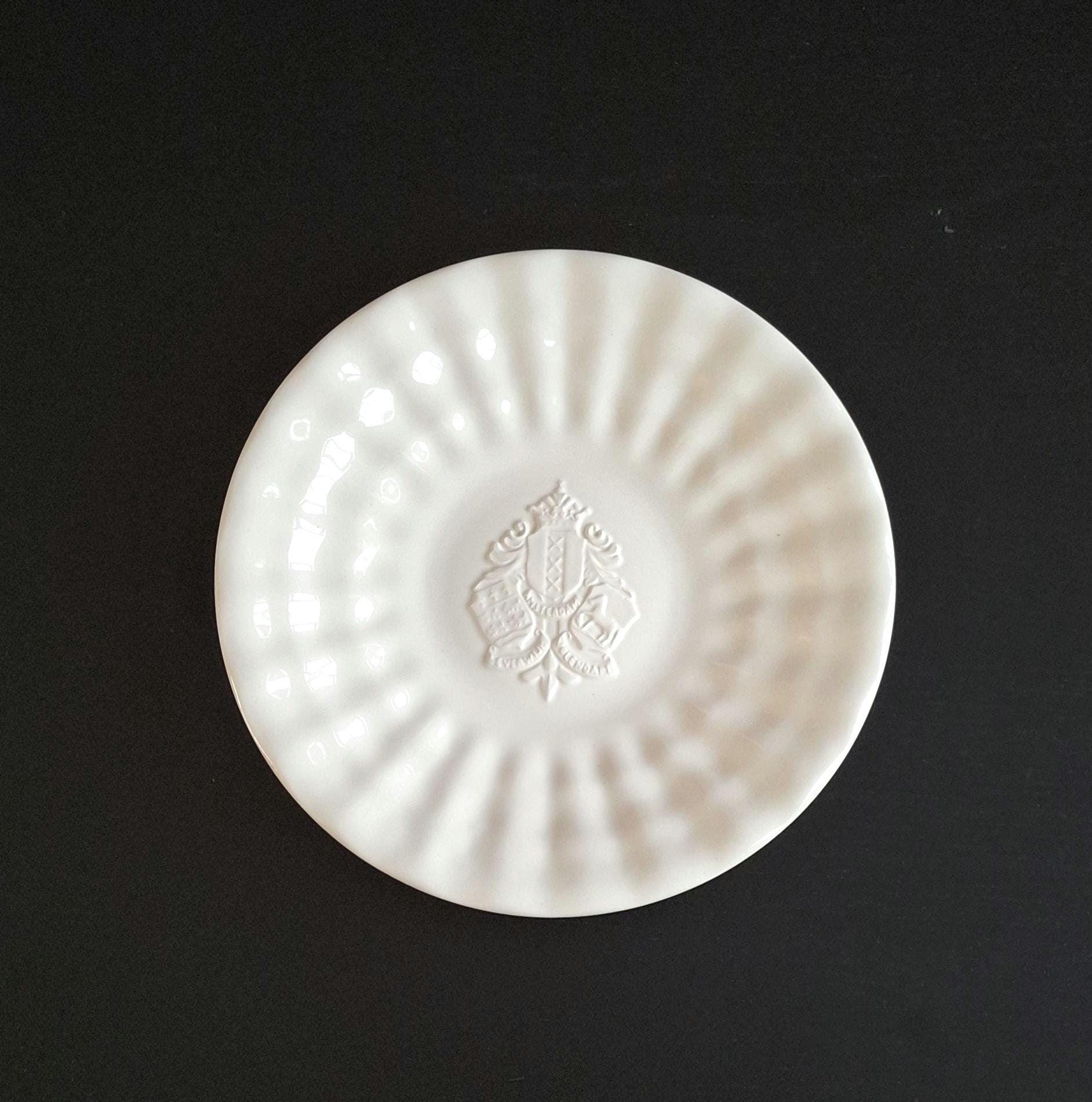 Commemorative porcelain plate, White glazed wall plate, Koninklijke Manufactuur Industrie