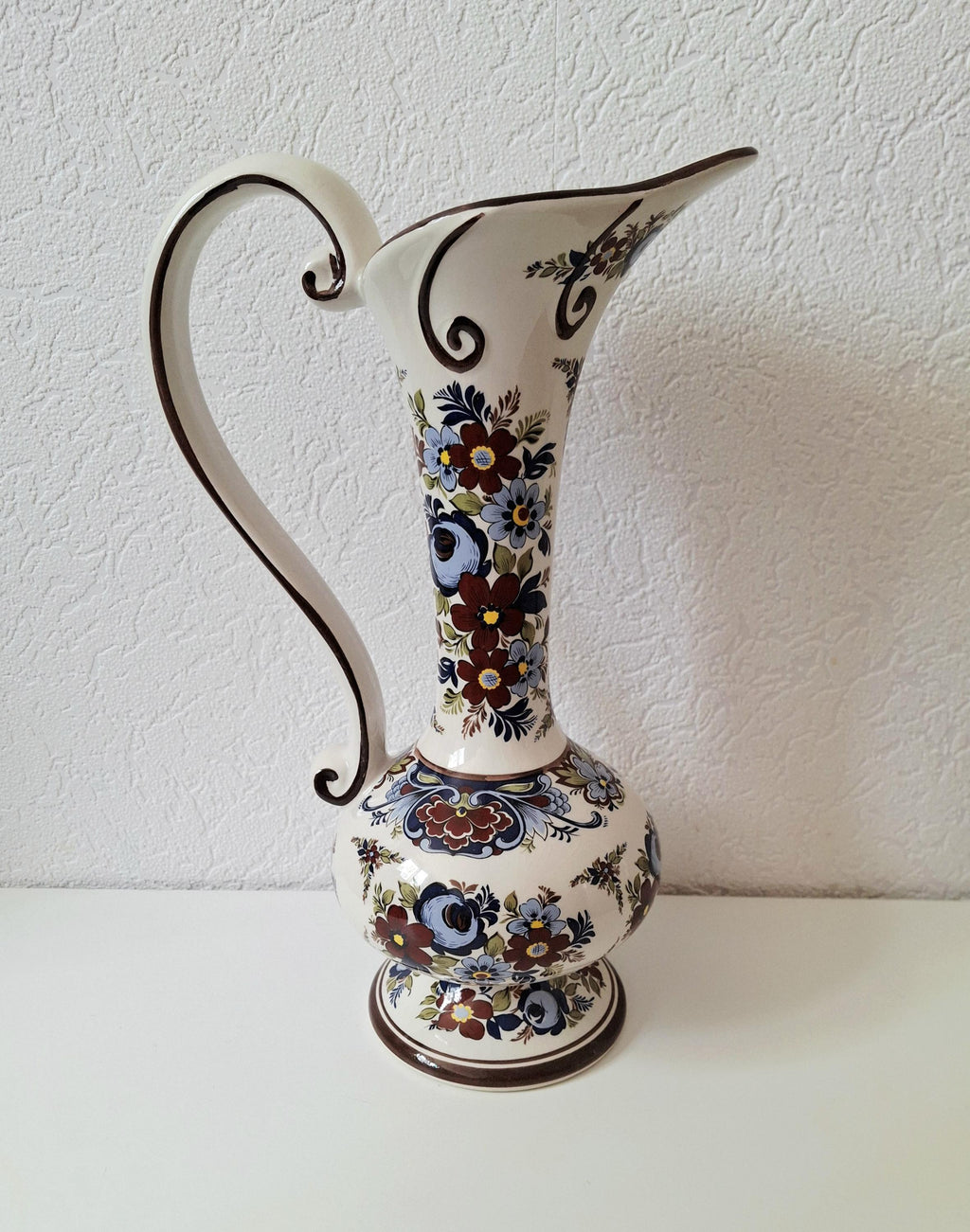 Dutch ceramic pitcher/vase, Oud Hollandsch Plateel Handwerk