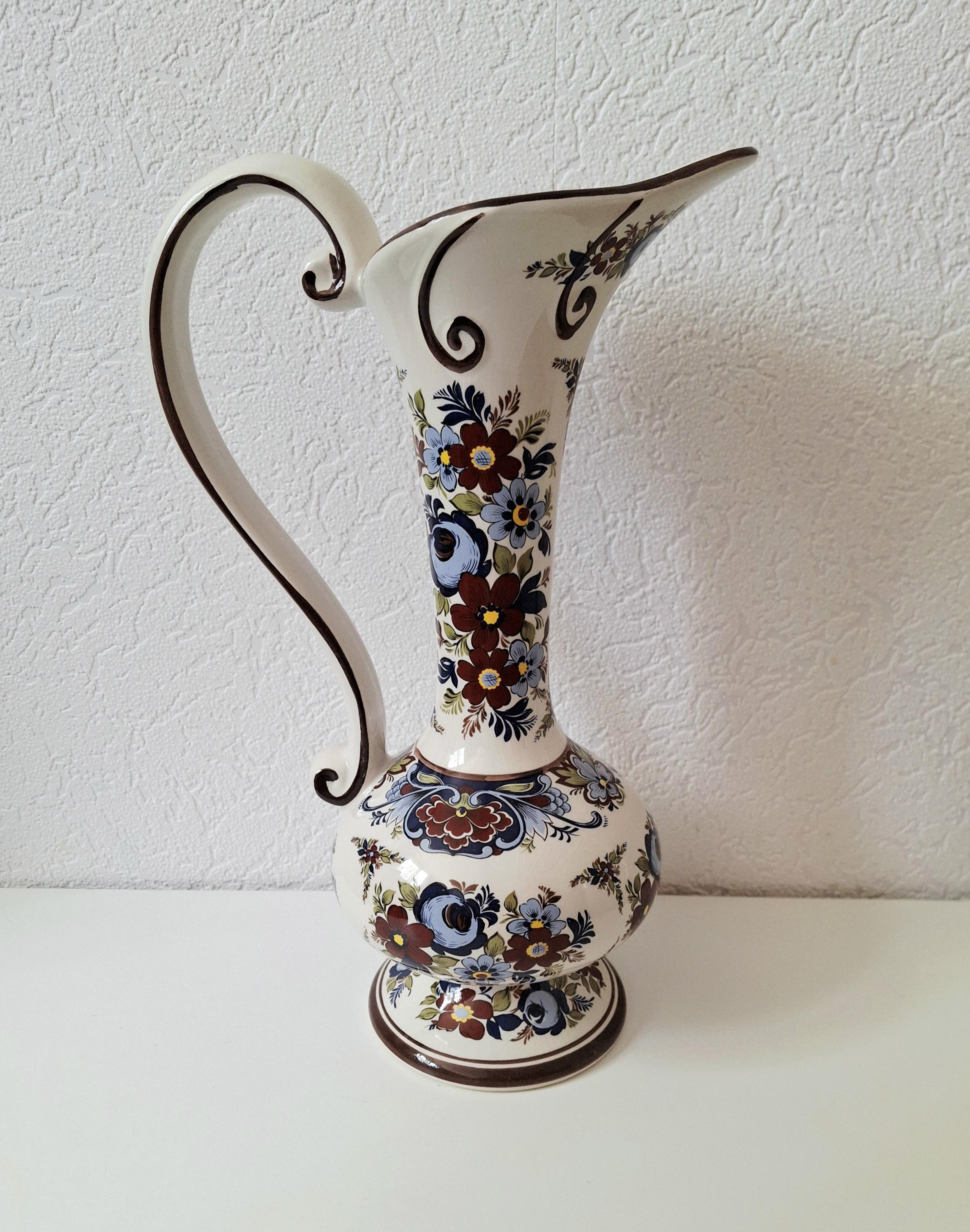 Dutch ceramic pitcher/vase, Oud Hollandsch Plateel Handwerk